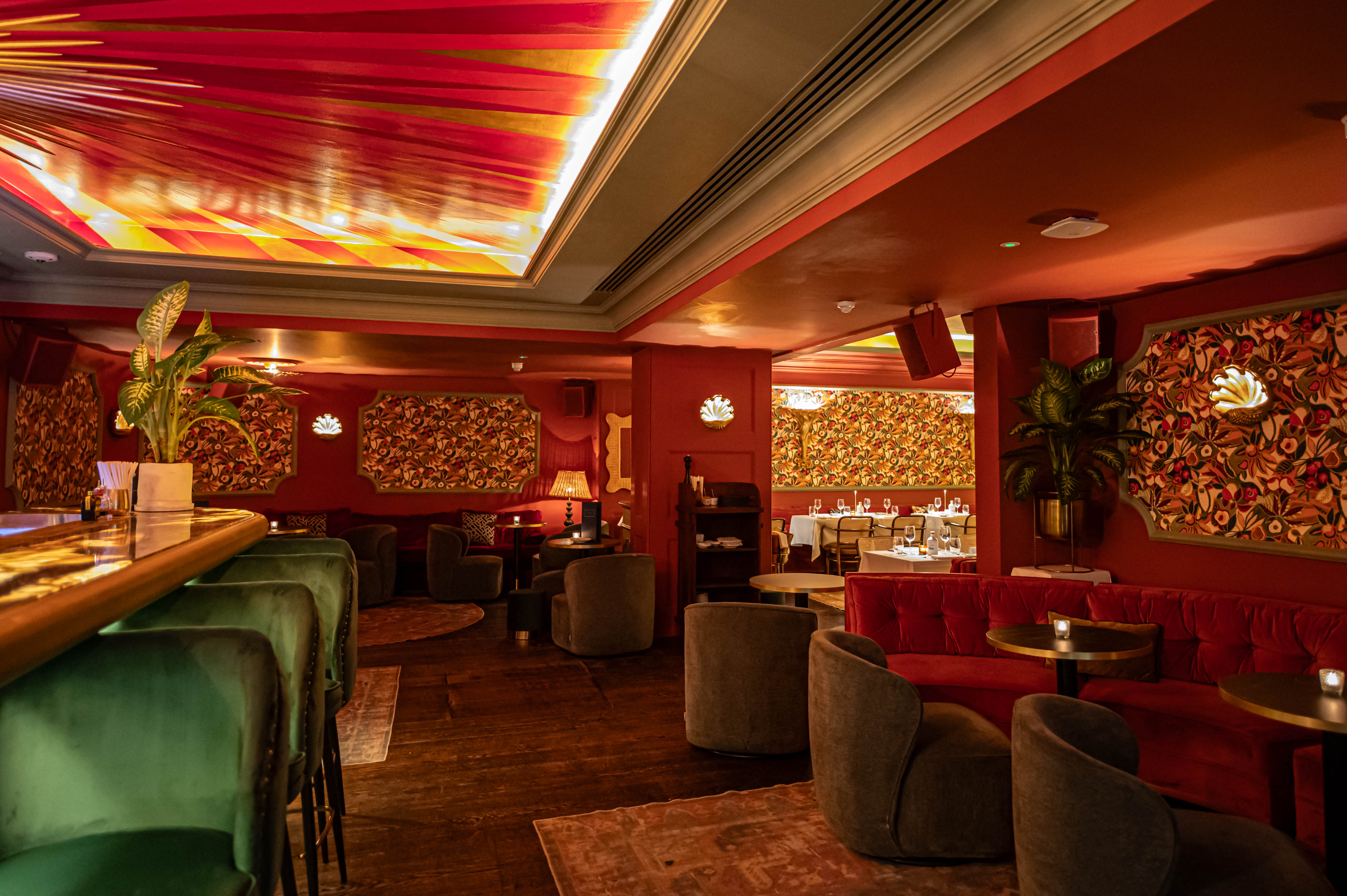 The Velvet Room - g1nphxntlht.jpg