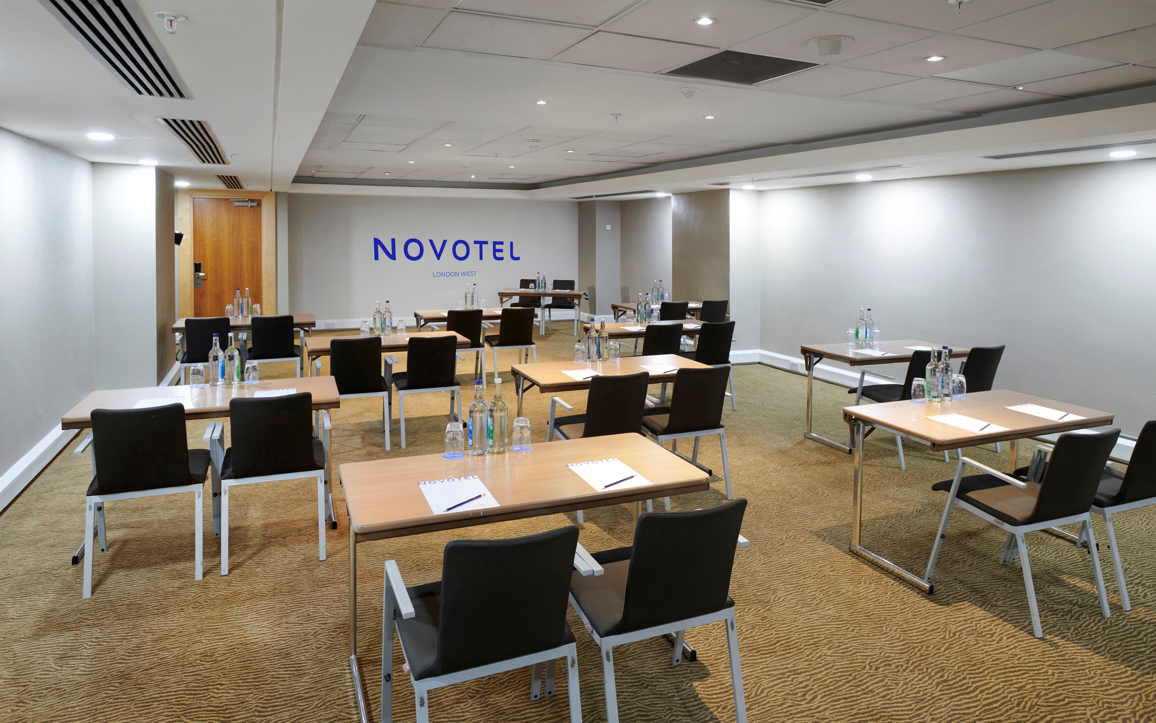 Muscadet meeting room at Novotel London West, perfect for corporate workshops.
