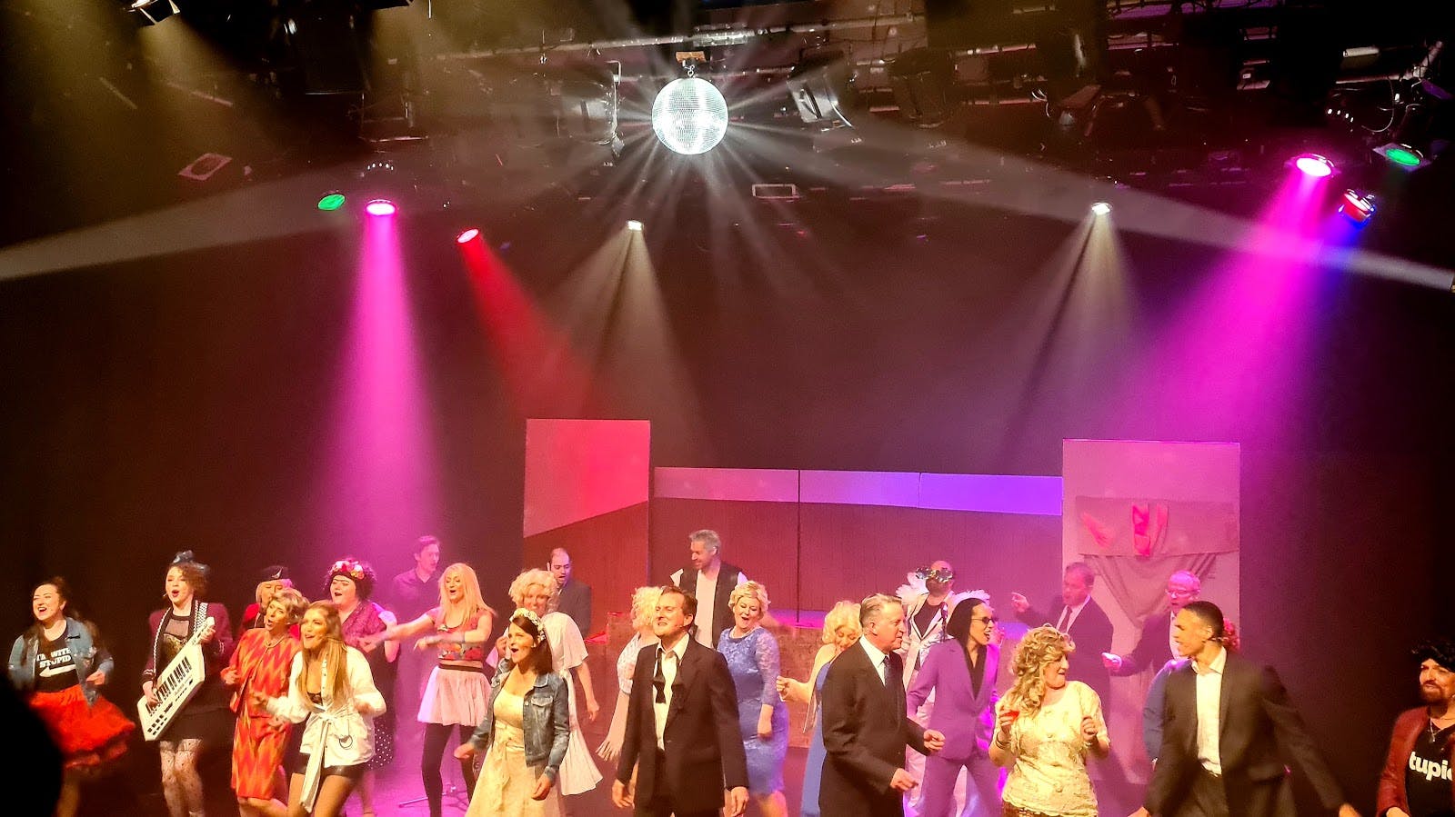 Brentwood Theatre - image 1