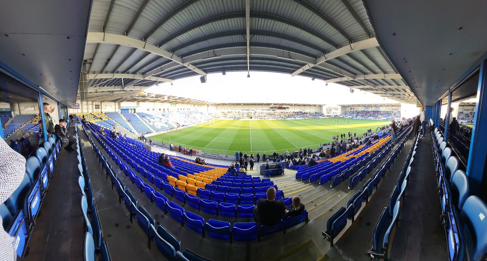 Halliwell Jones Stadium - >R Q</a>
