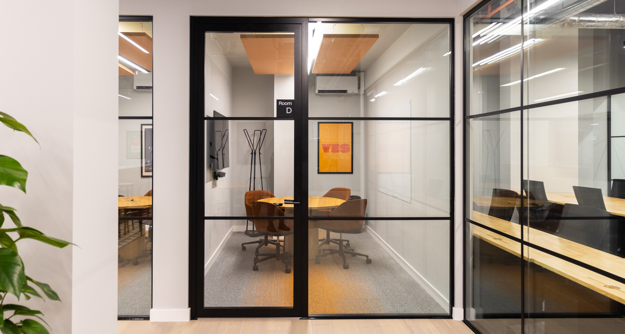 Meeting Room D - 3akiwqnfydw.jpg