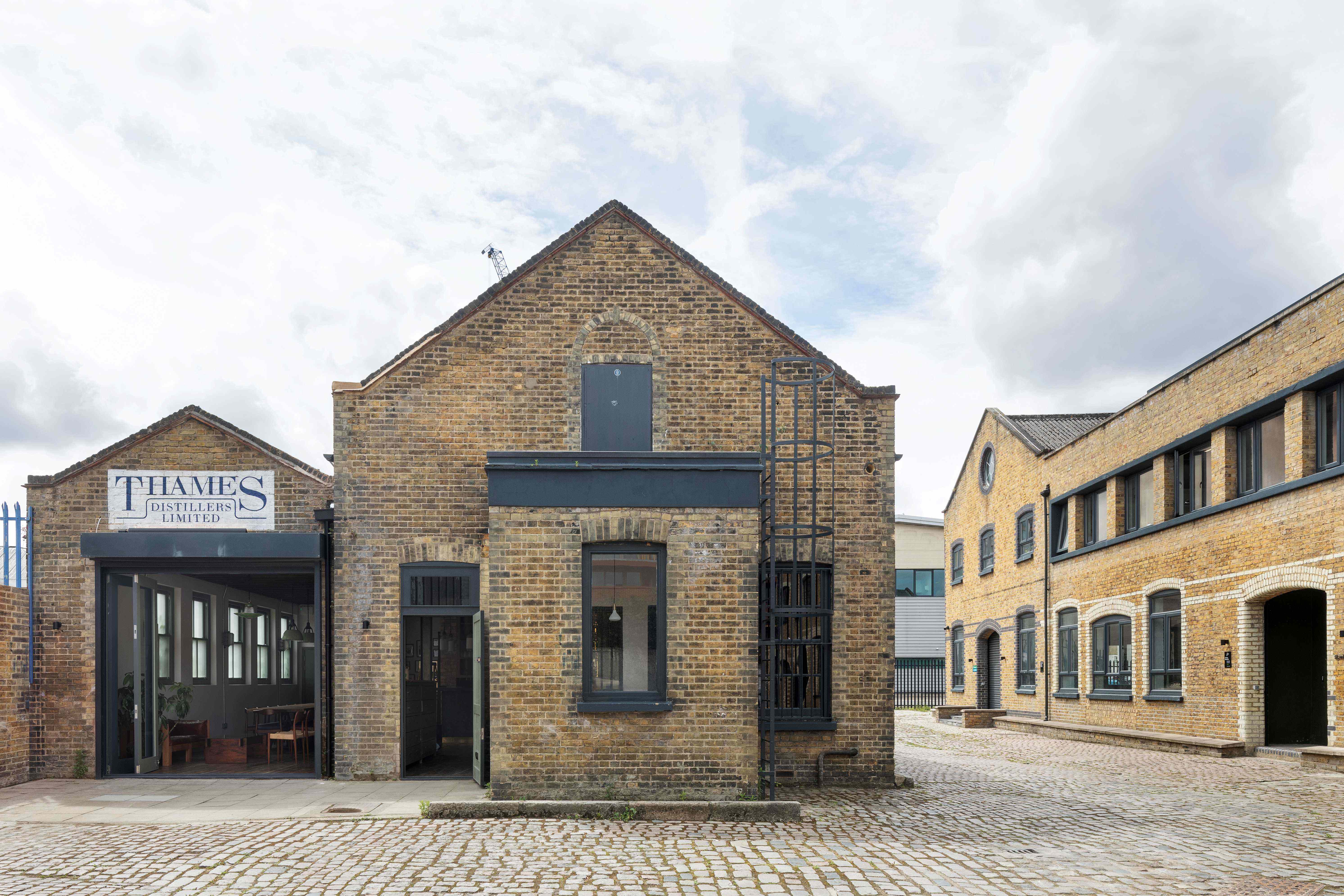 The Distillery - uvazknk5nsm.JPG