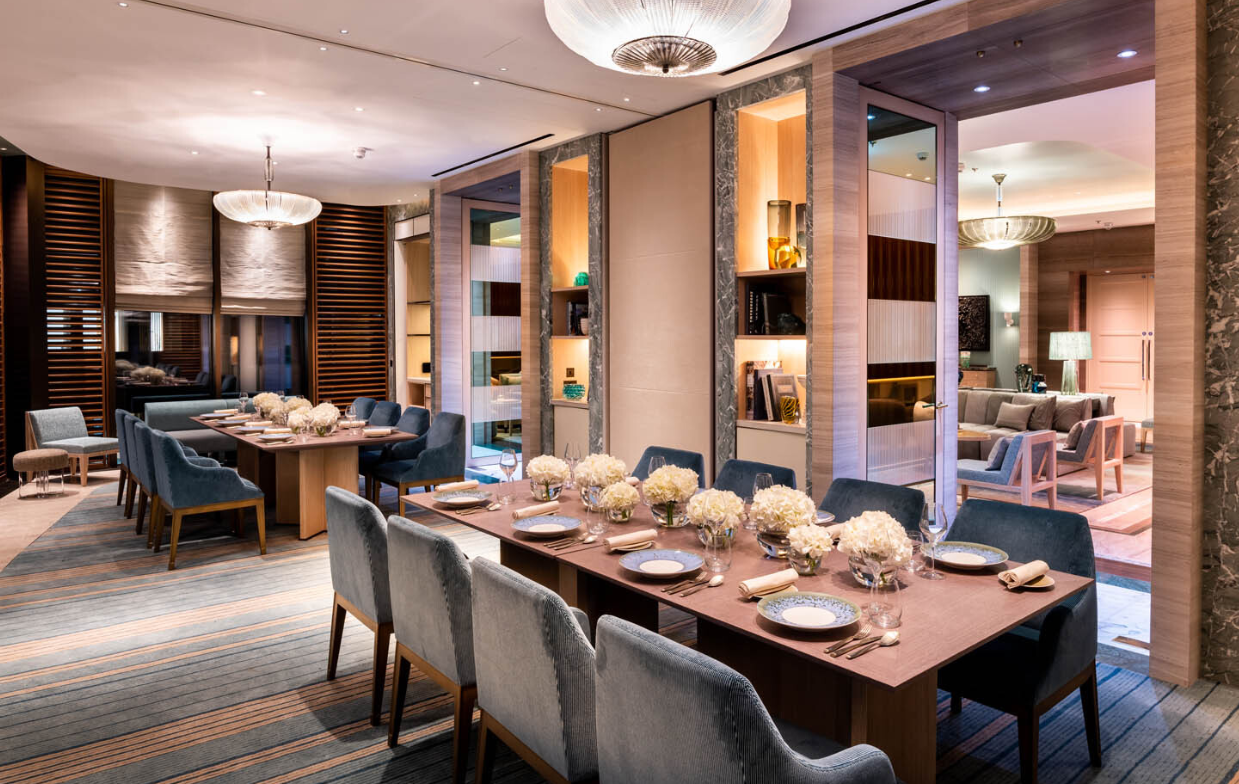 Pavyllon Private Dining room at Four Seasons London, elegant table setting for corporate events.