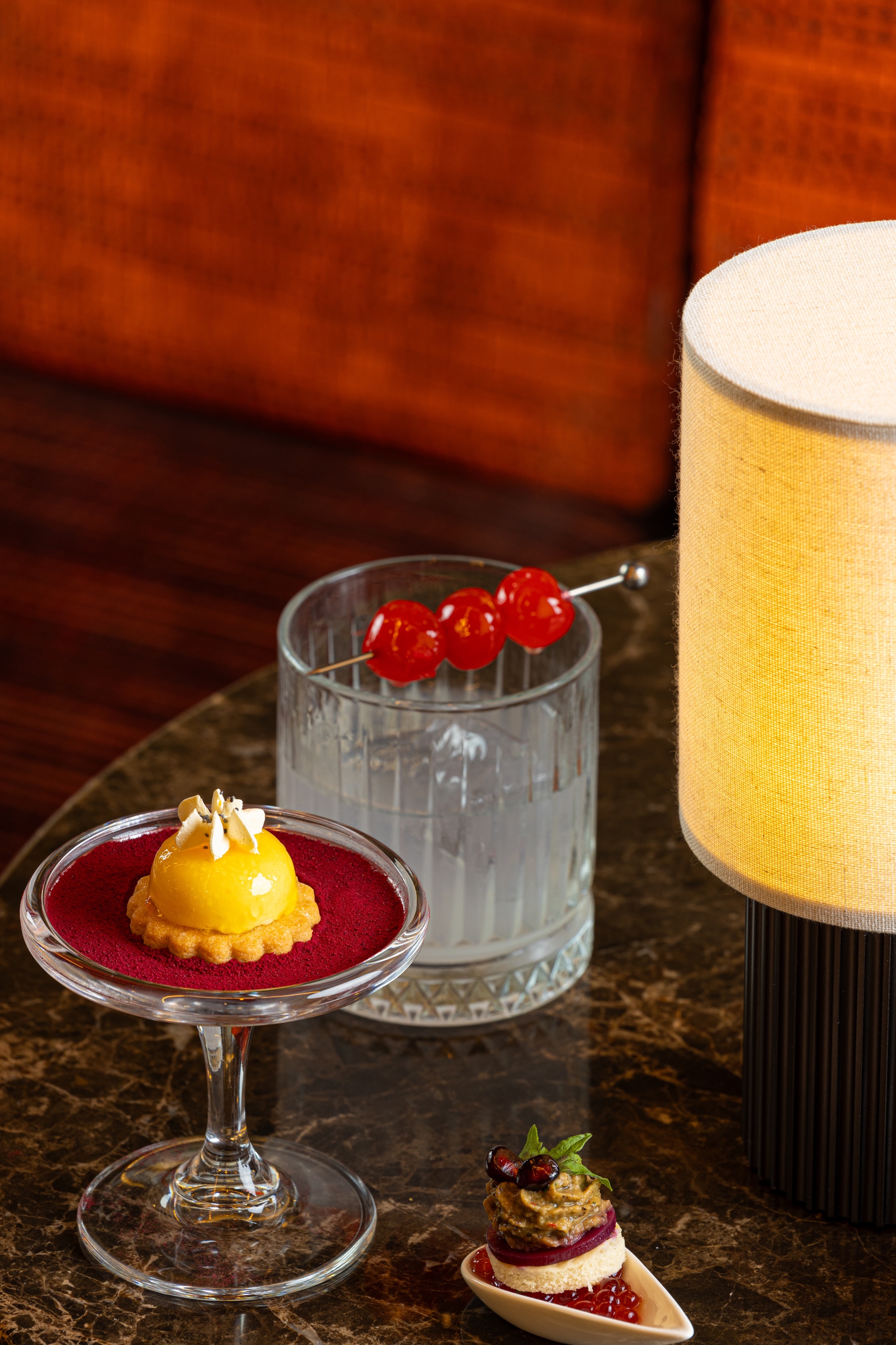 Barnaby's Lounge Bar - 4rwkug1nl2t.jpg