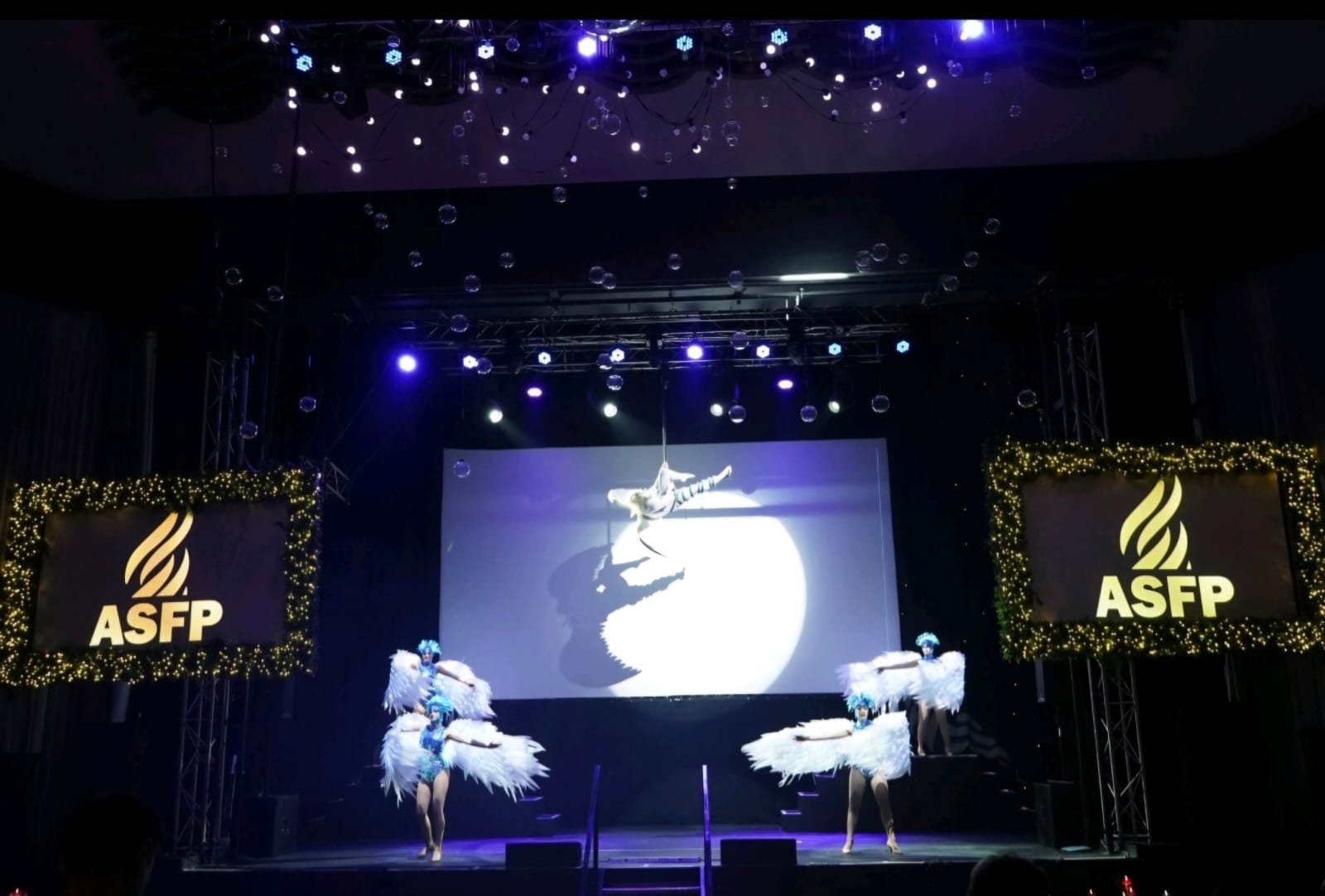 Whole Venue - c2htwuzqrsh.jpg