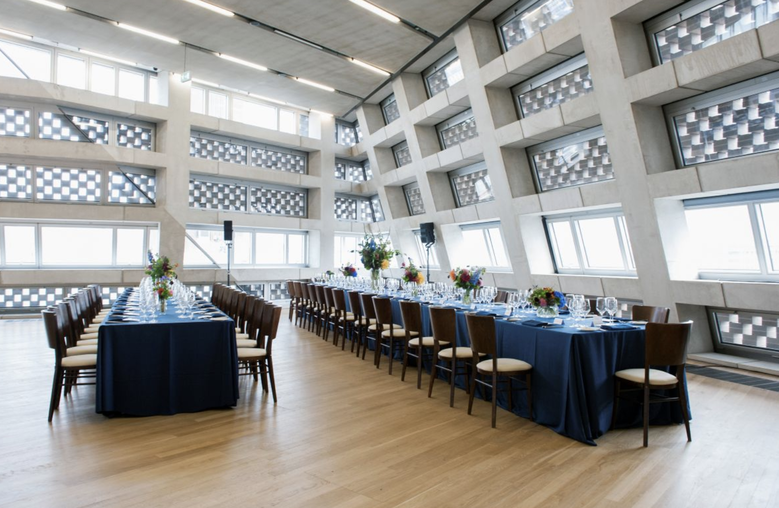 Elegant banquet setup in The South Room, Tate Modern for corporate events and gatherings.