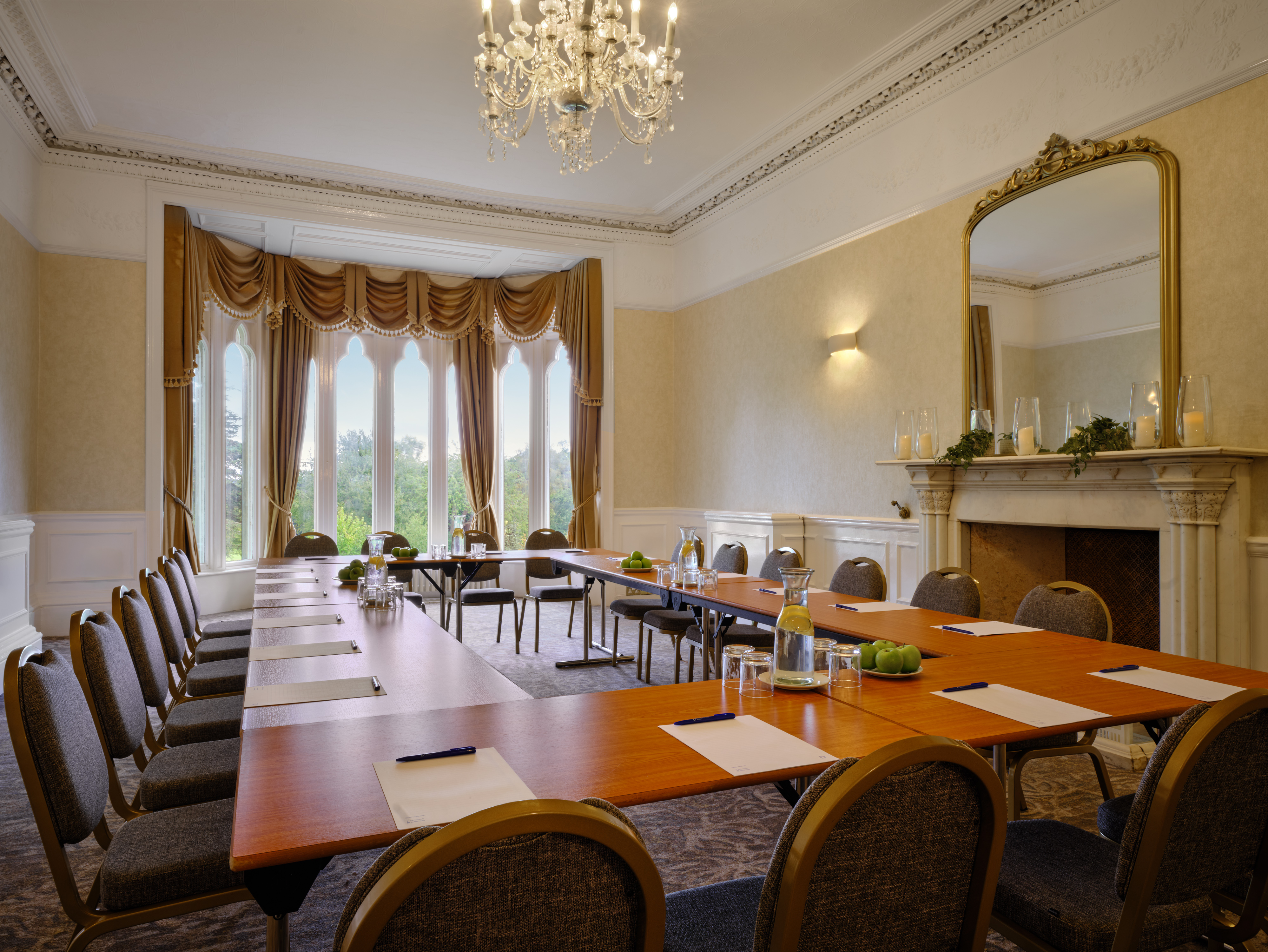 Morley Room at Delta Hotels: elegant meeting space with natural light for corporate events.