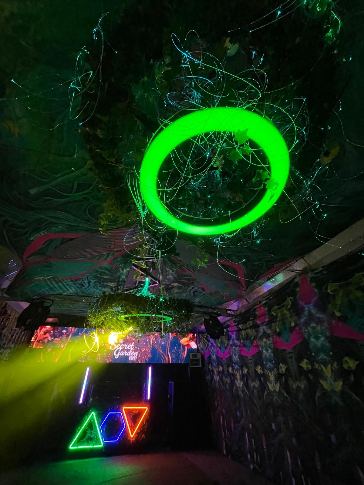 UnderTheArches - glezouhhkm1.JPG