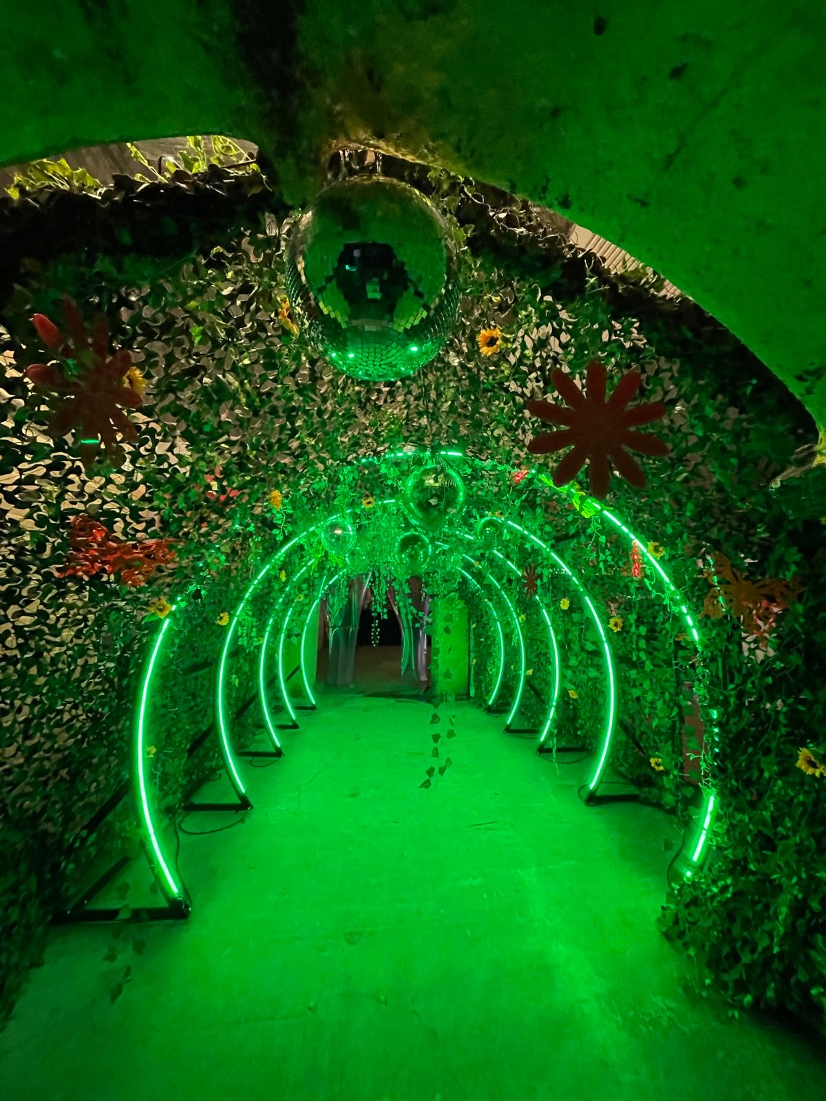 UnderTheArches - txhizic5ivm.JPG