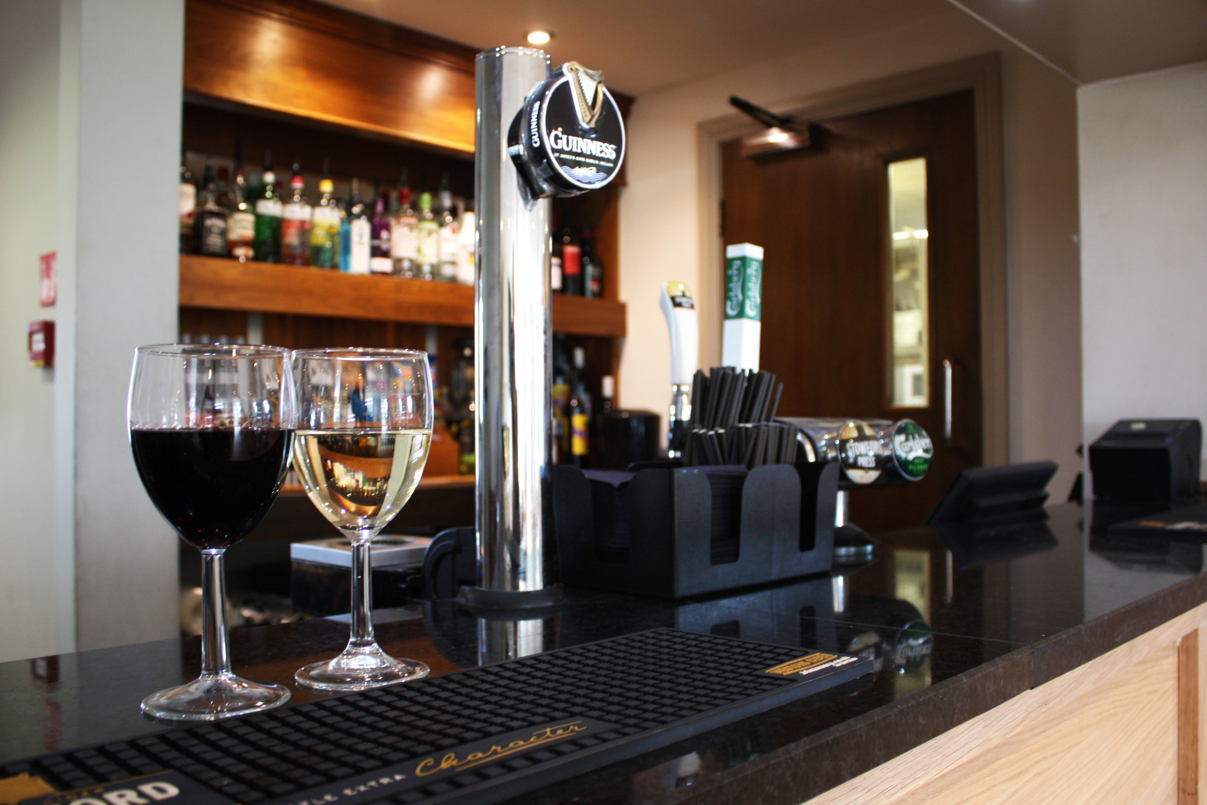 Hotel - kbgb5niikp2.jpg