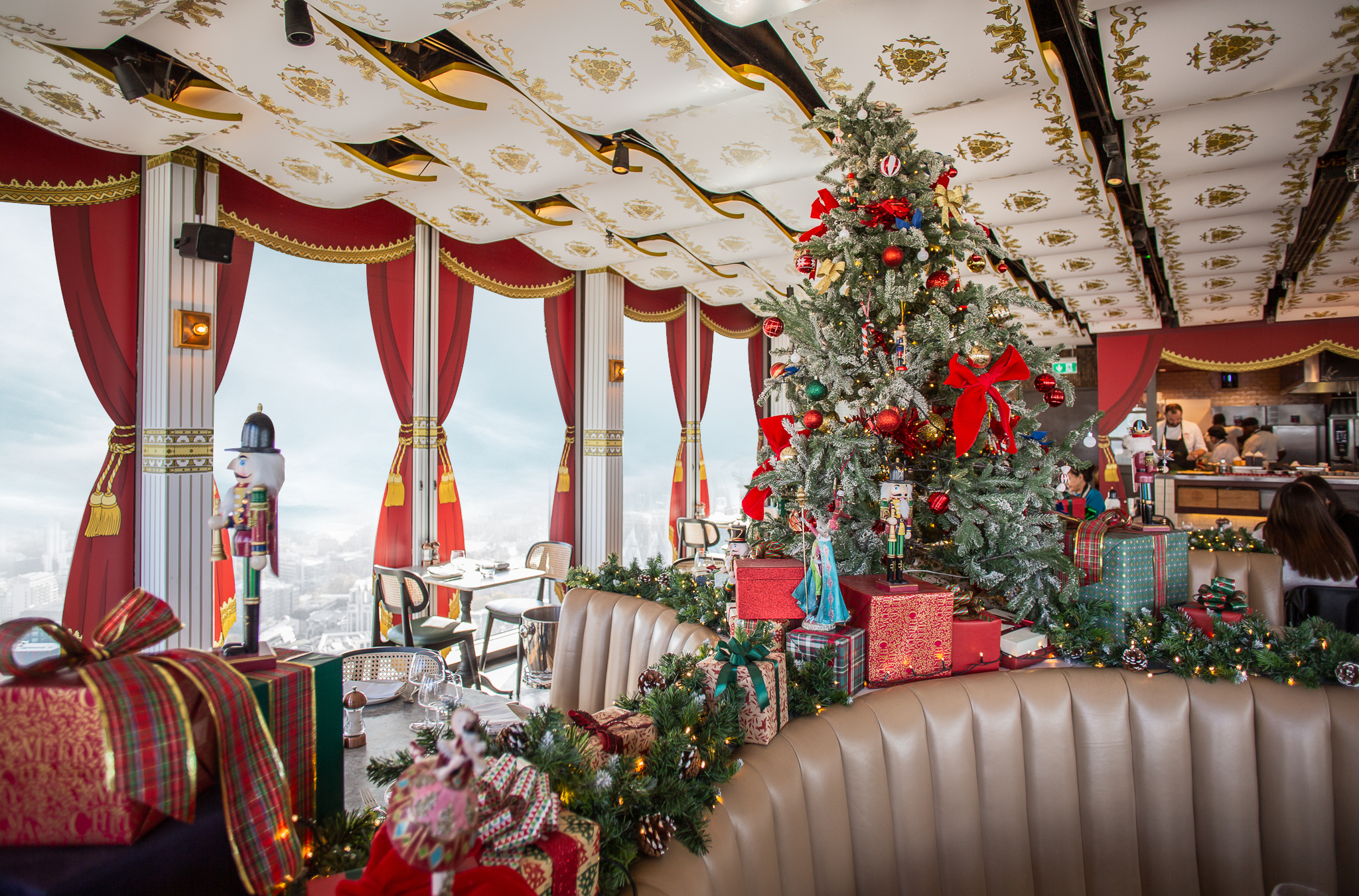 Restaurant Group Bookings - jhy0m1ol2ik.jpg