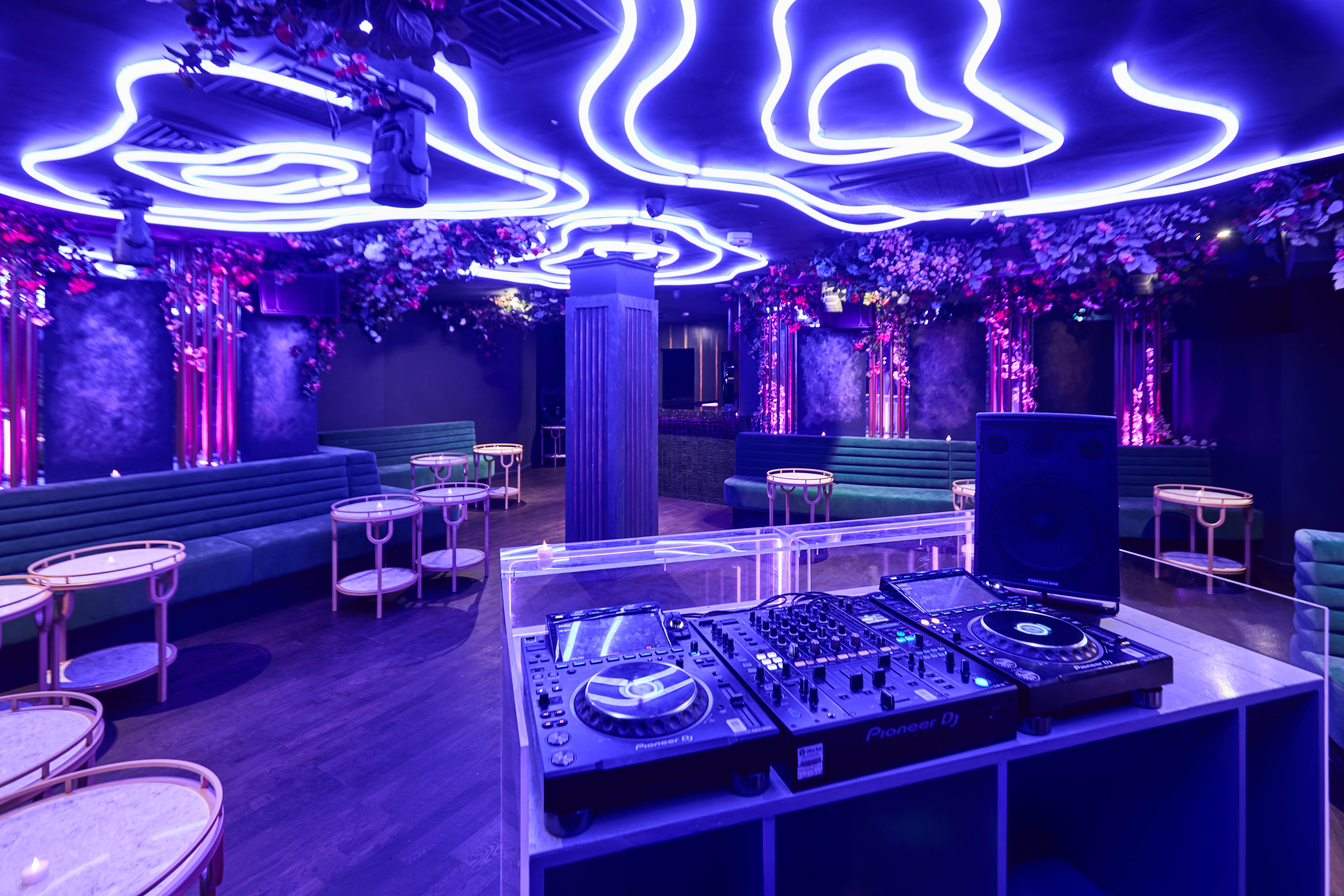 Helios - g4i3kzwaz2n.jpg