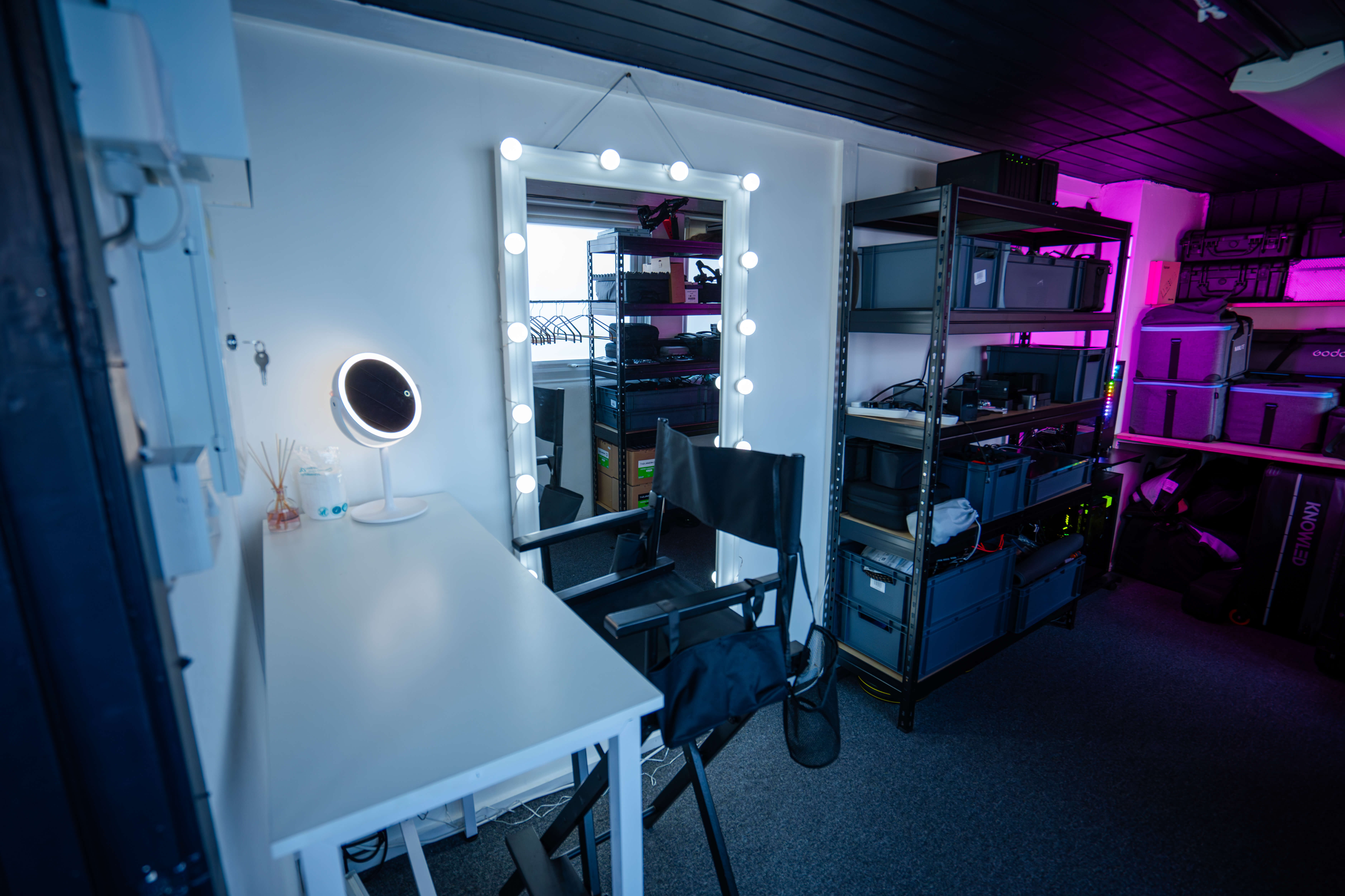 Green Screen - 0nwz2i4coc0.jpg