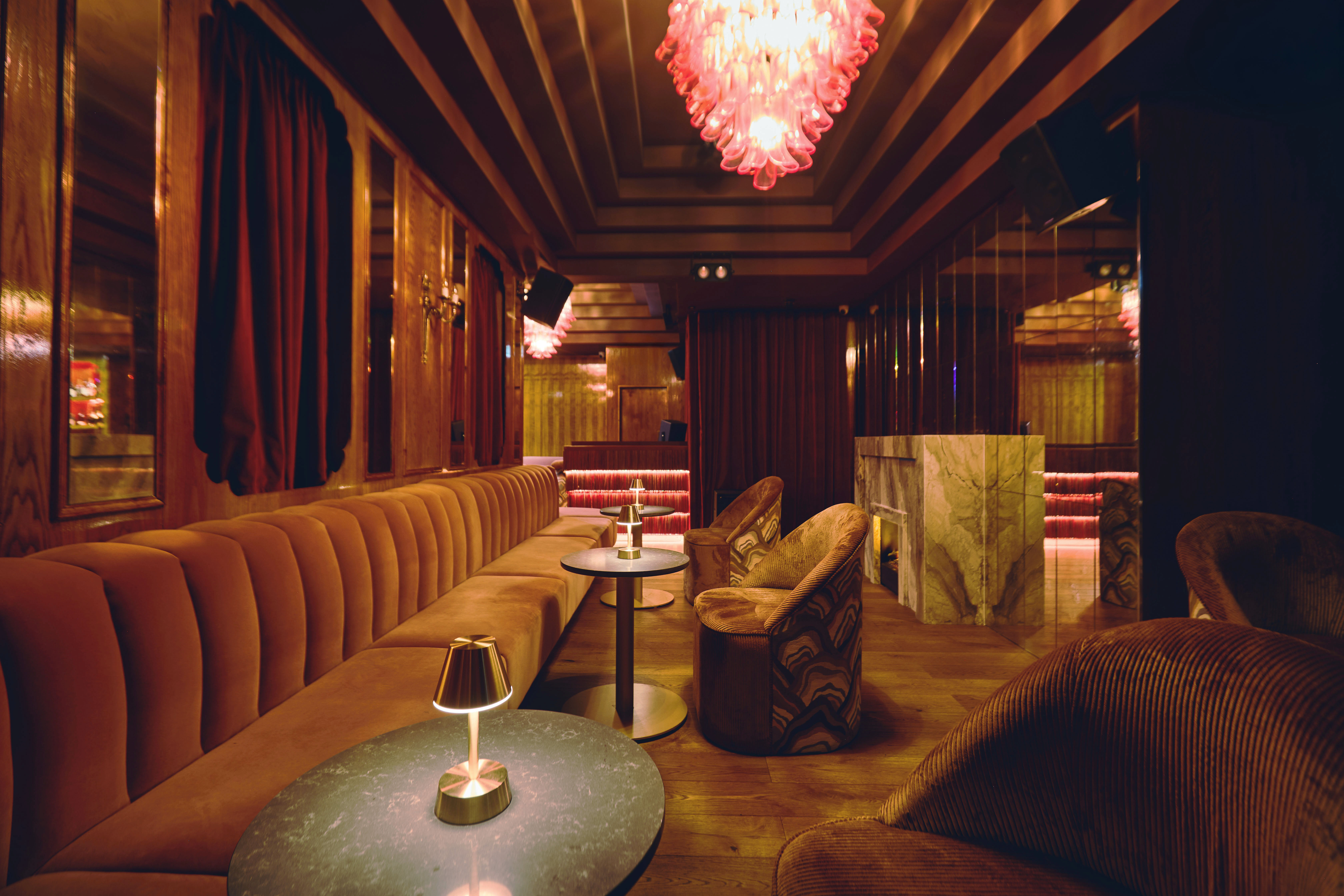 Late Lounge - 0dcuk1taoby.jpg