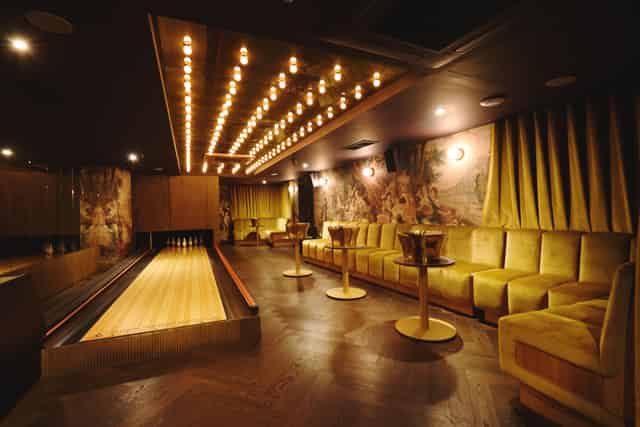 Vip Bowling Room
