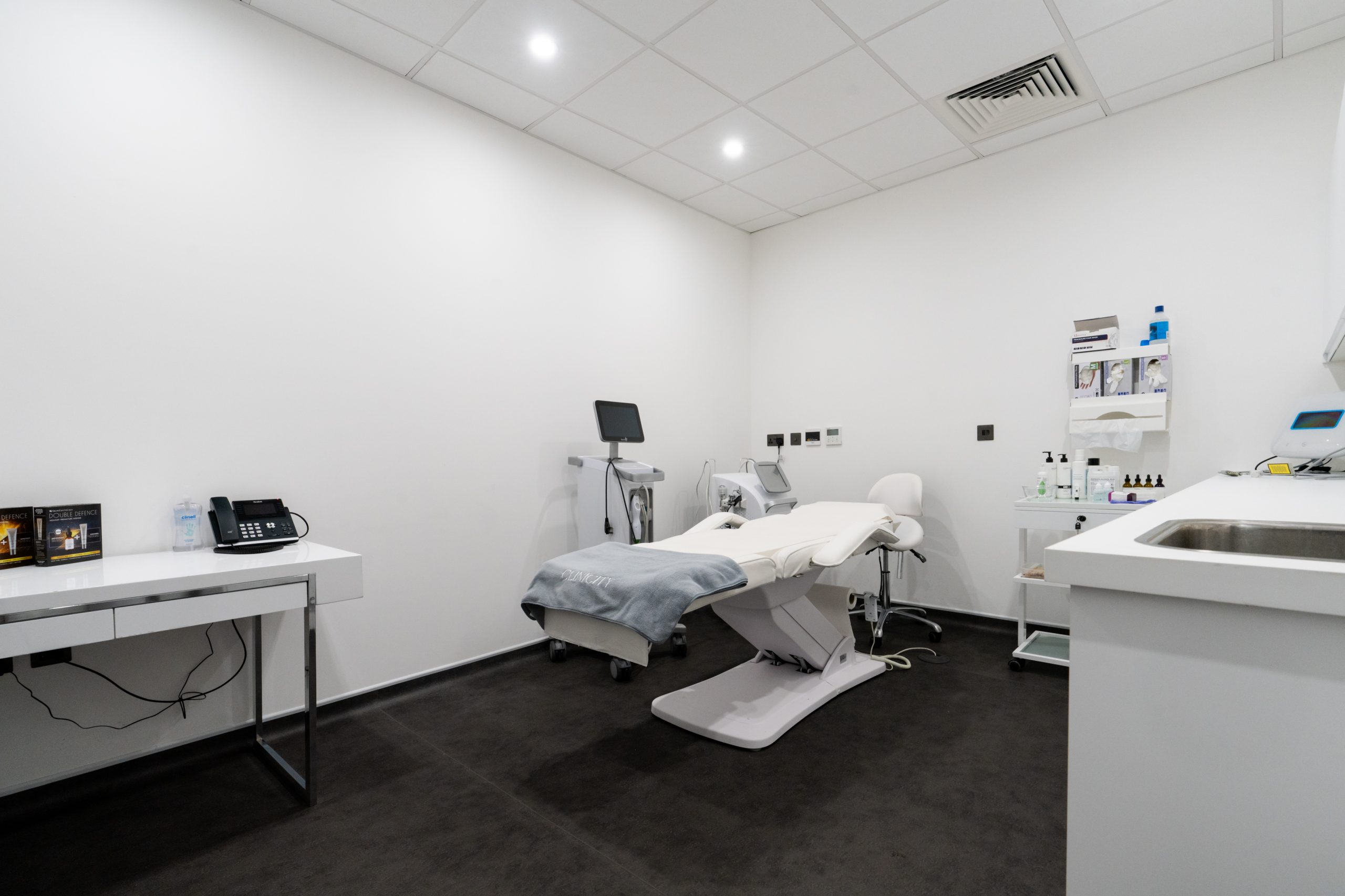 Clinicity, London - Apollo Interiors