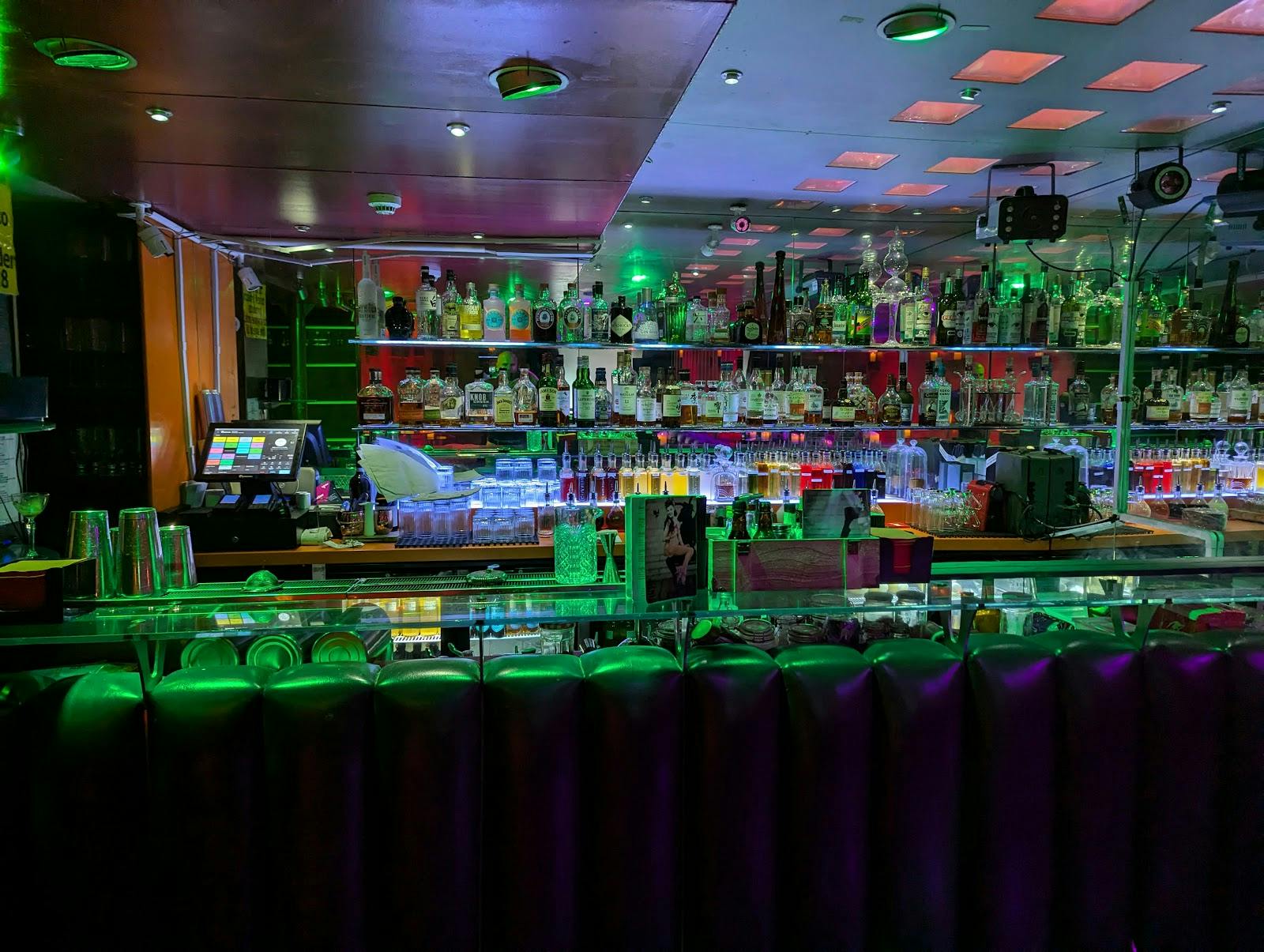 CellarDoor - >Samuele Rossi</a>