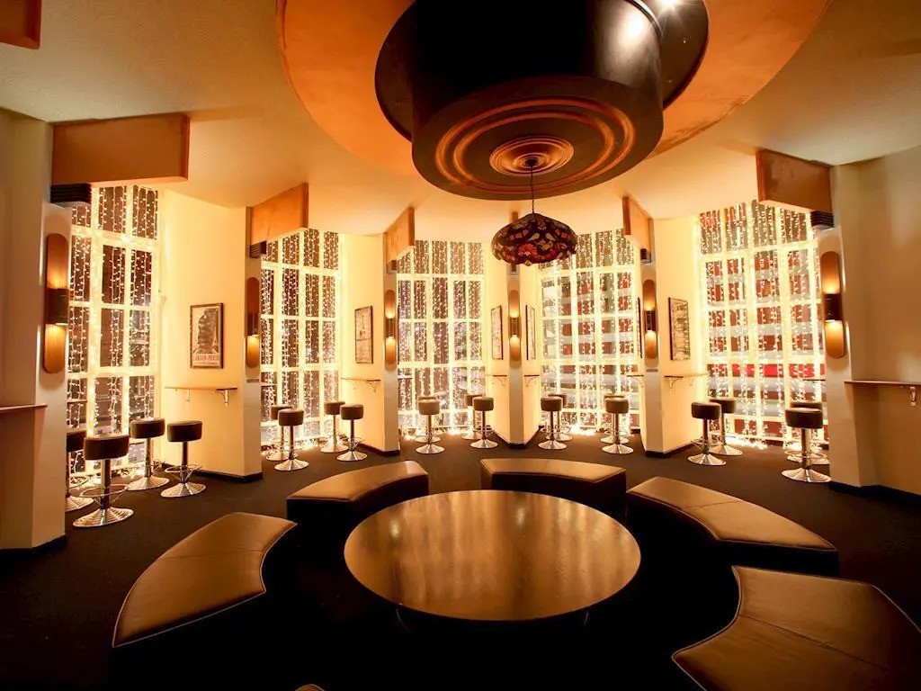 Athena Space - 3uqkkdorhgy.jpg