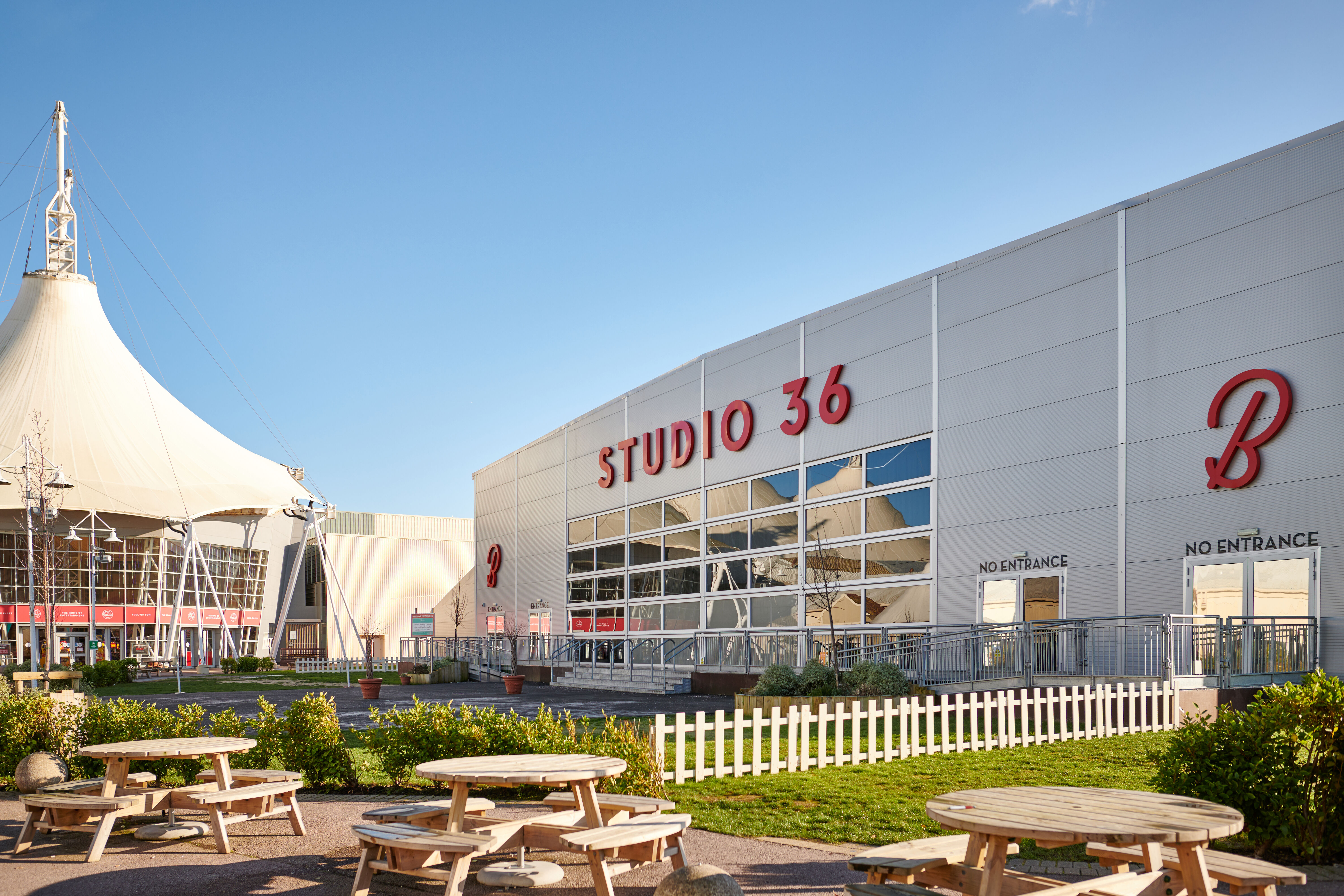 Studio 36 - 5mzyqpnw2gi.jpg