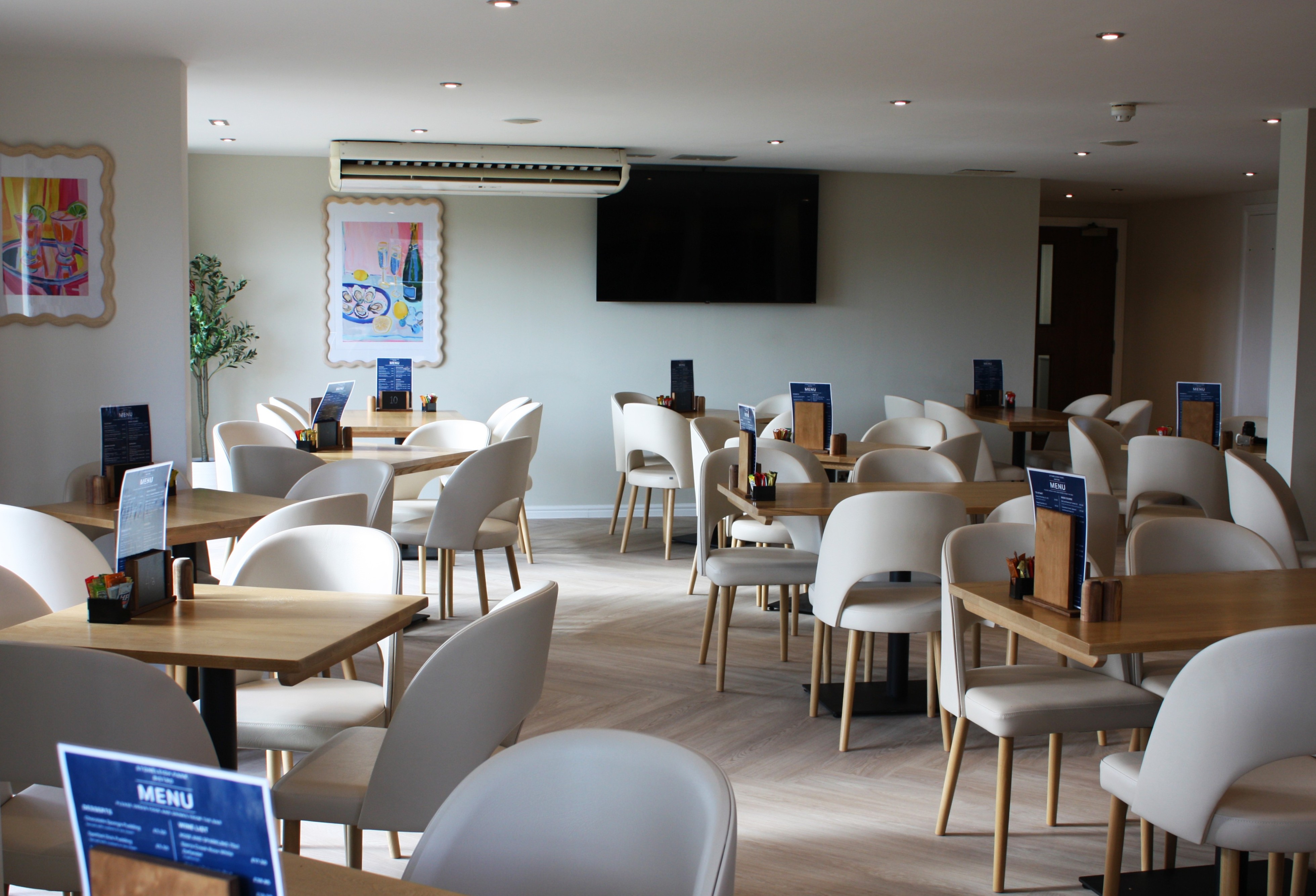 Hotel - n15zojrk5by.jpg