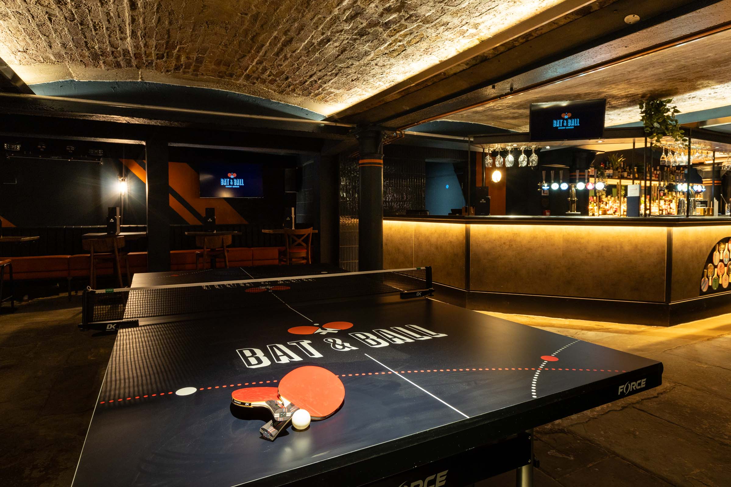 Bat & Ball Covent Garden - image 5