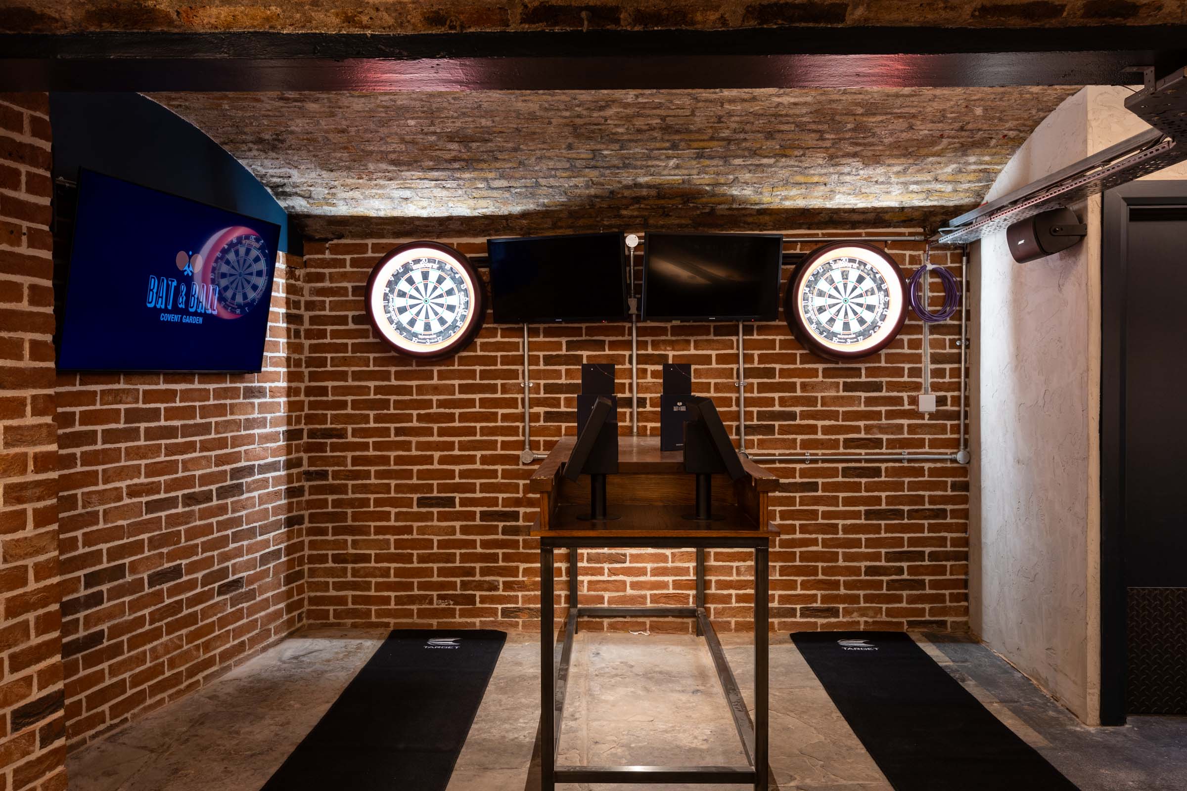 Bat & Ball Covent Garden - image 9