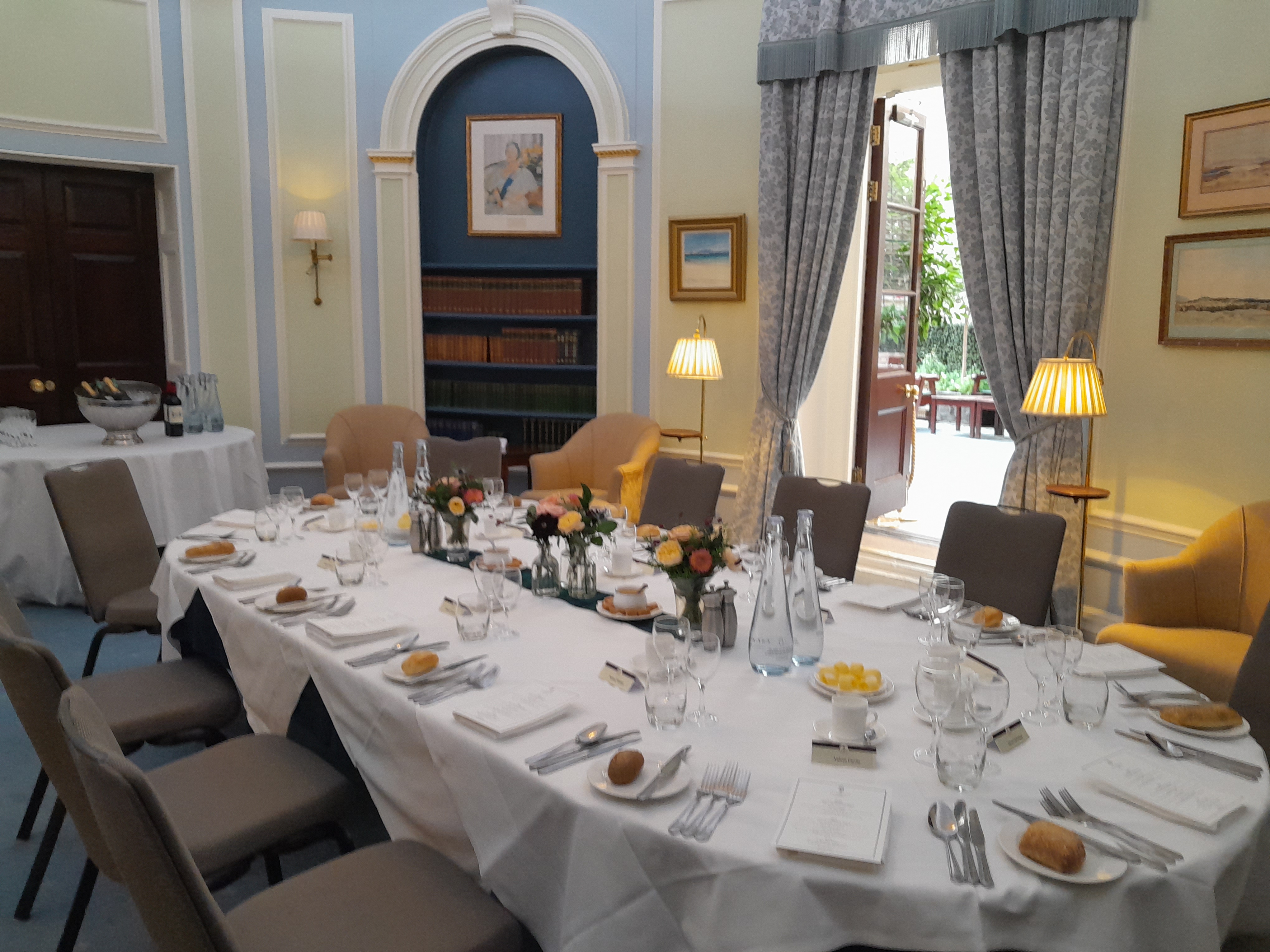 Caledonian Club Oval Room: elegant private dining, executive meeting