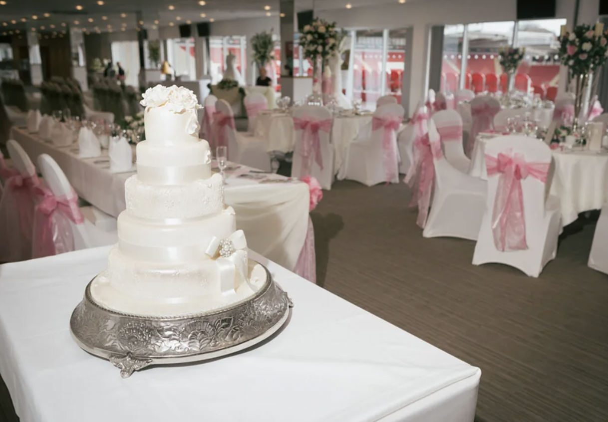 WEDDINGS - gfl5lab0wri.png