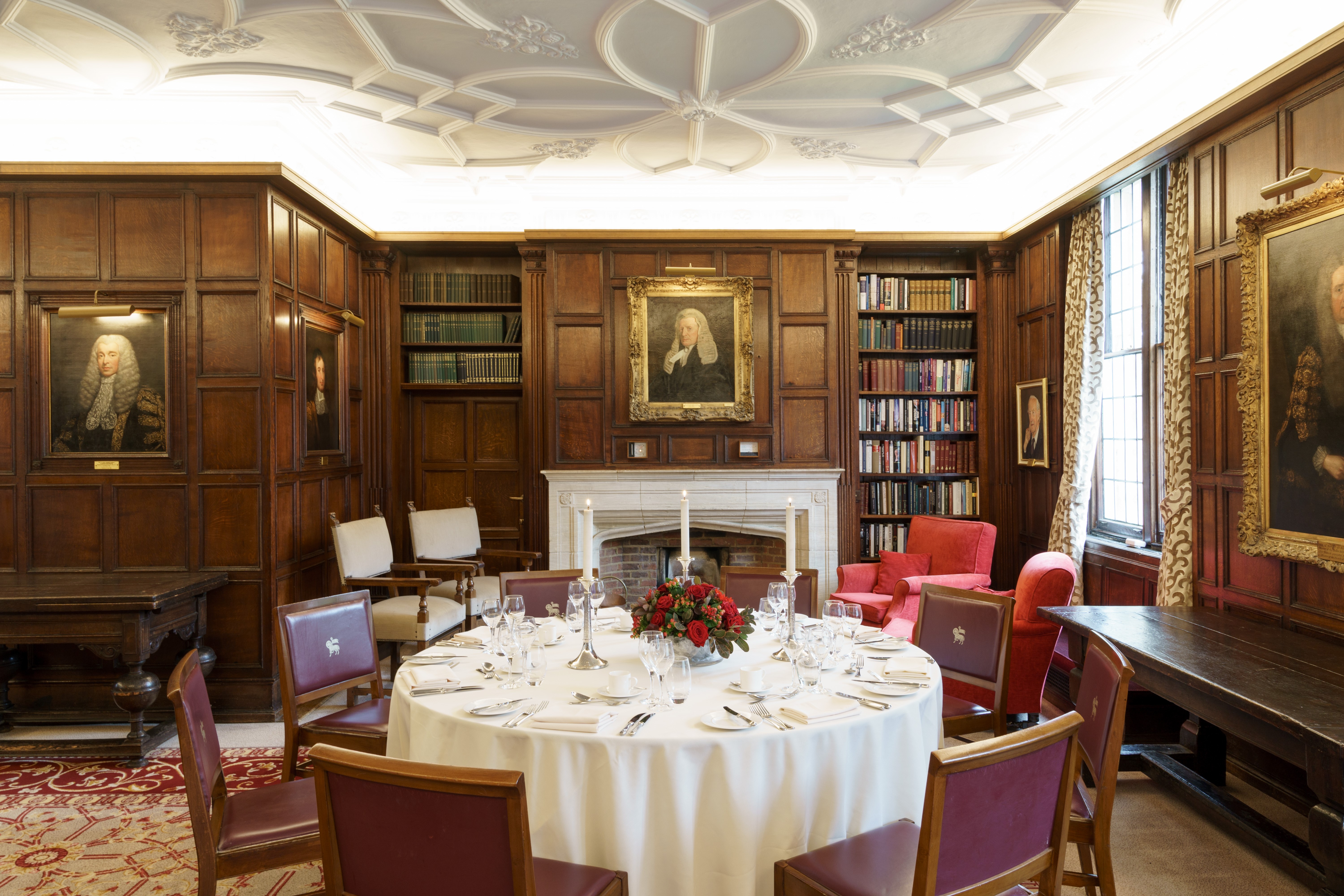 Prince's Room - plxgntz0sxh.jpg