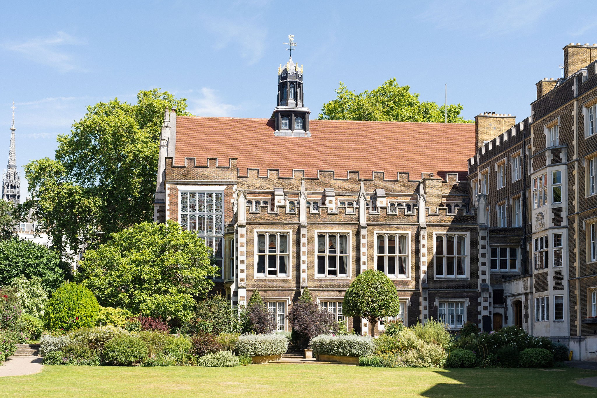 Lawns and Gardens - 3xke5mahuup.jpg