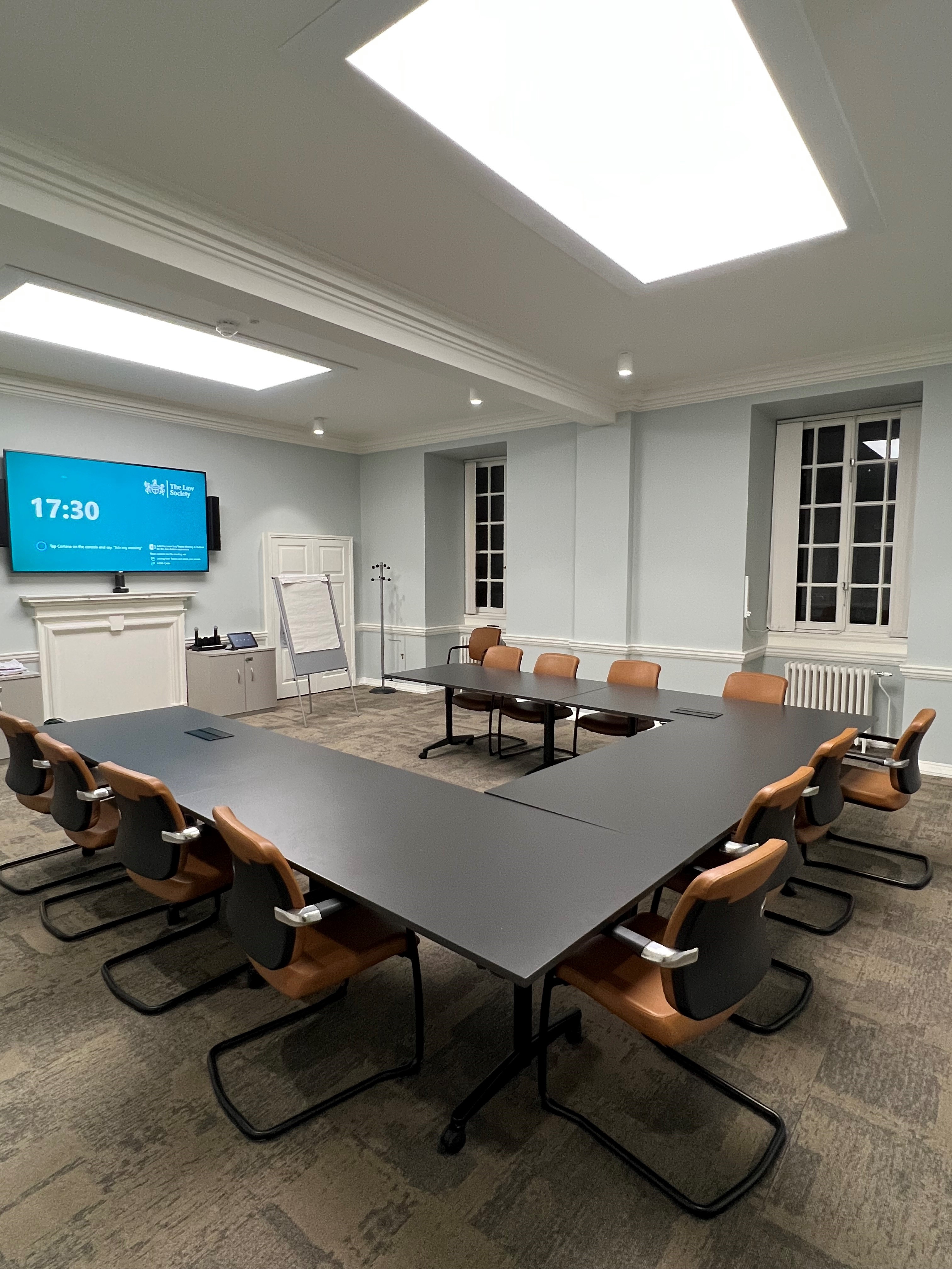 Bourns Suite London meeting hybrid event