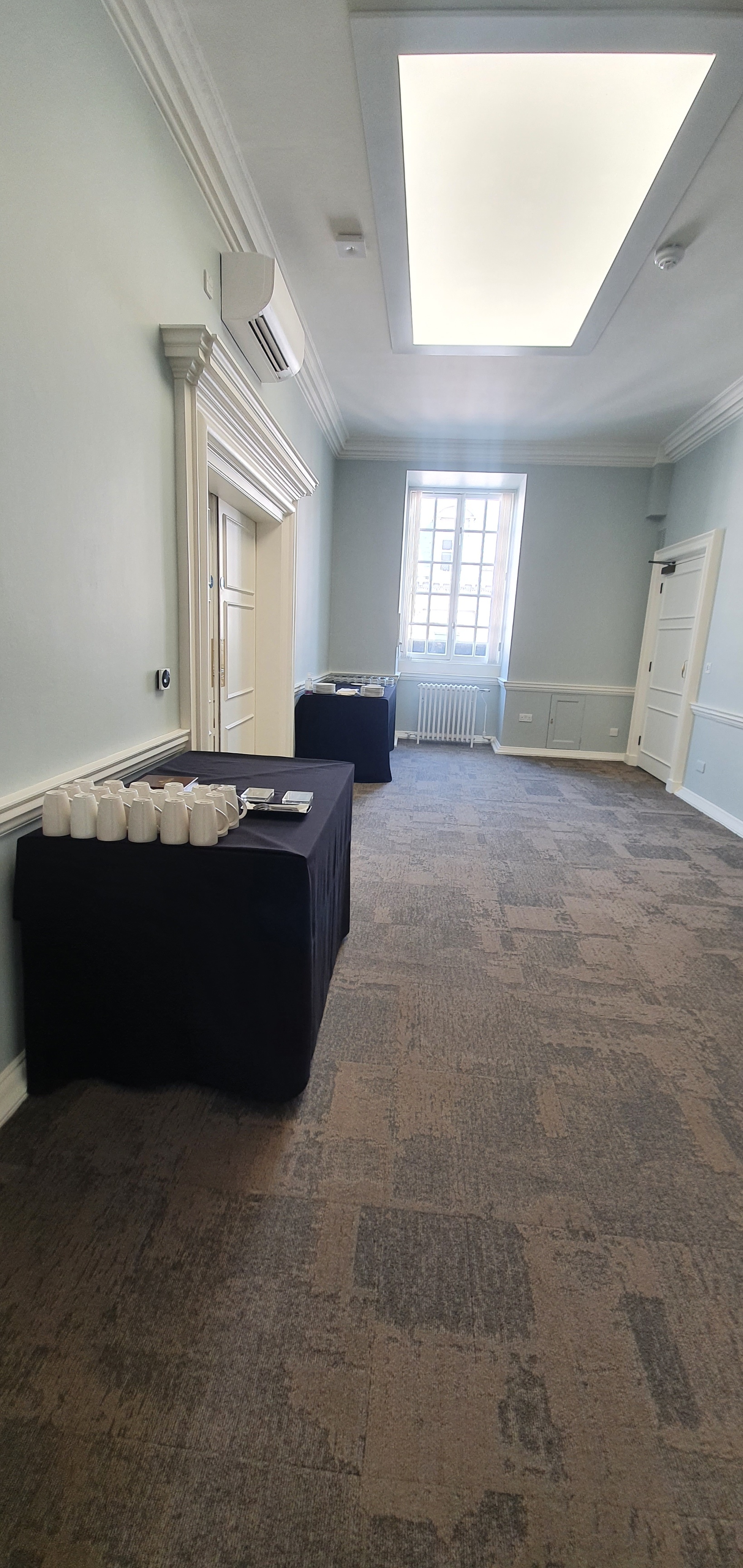 Robert Bourns Suite - udh35kc2o5r.jpg