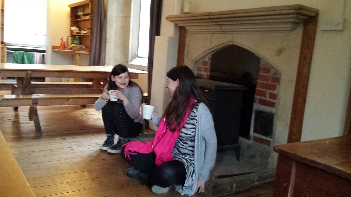 MONKTON WYLD COURT - Reviews, Photos