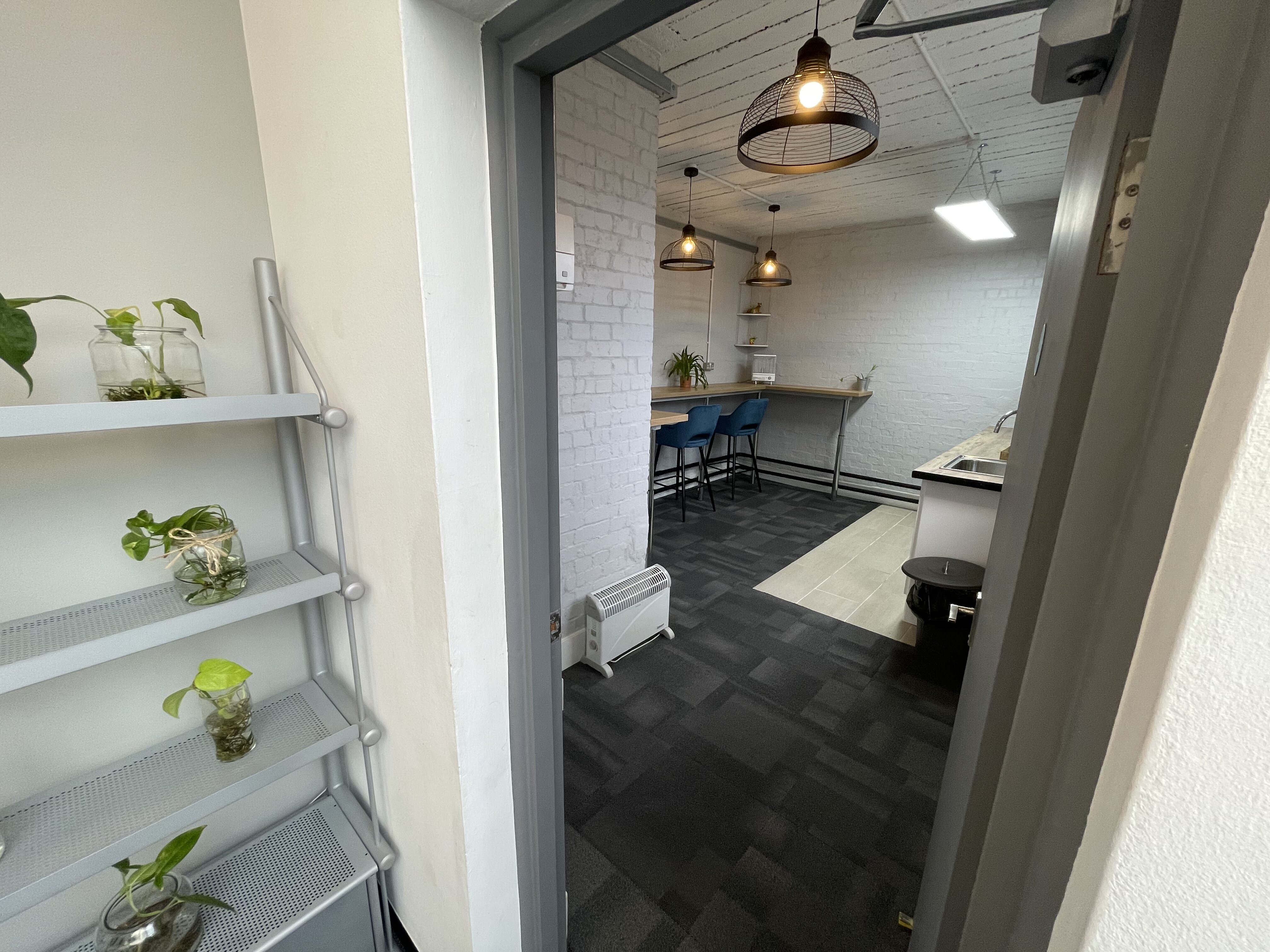 Upper Deck - l41tkvapxzv.jpeg