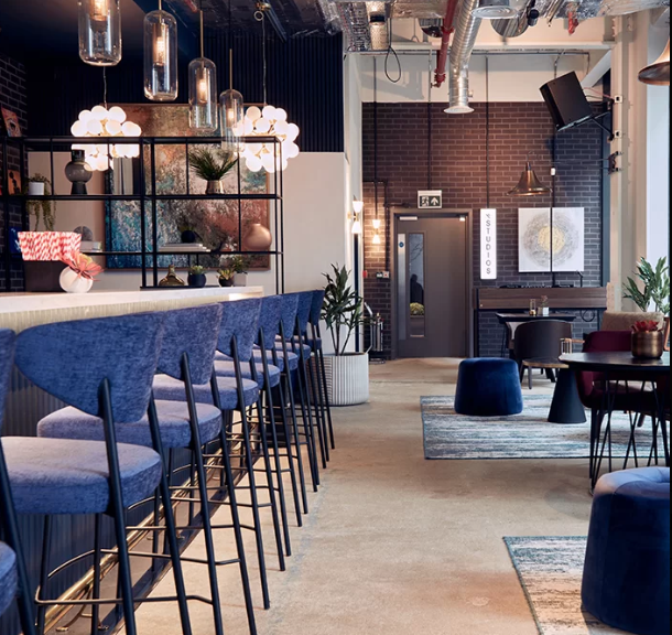 Modern Qube Bar and Lounge in Canary Wharf, ideal for meetings and social events.