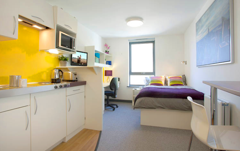 London Nest Fulham Palace Studios ...