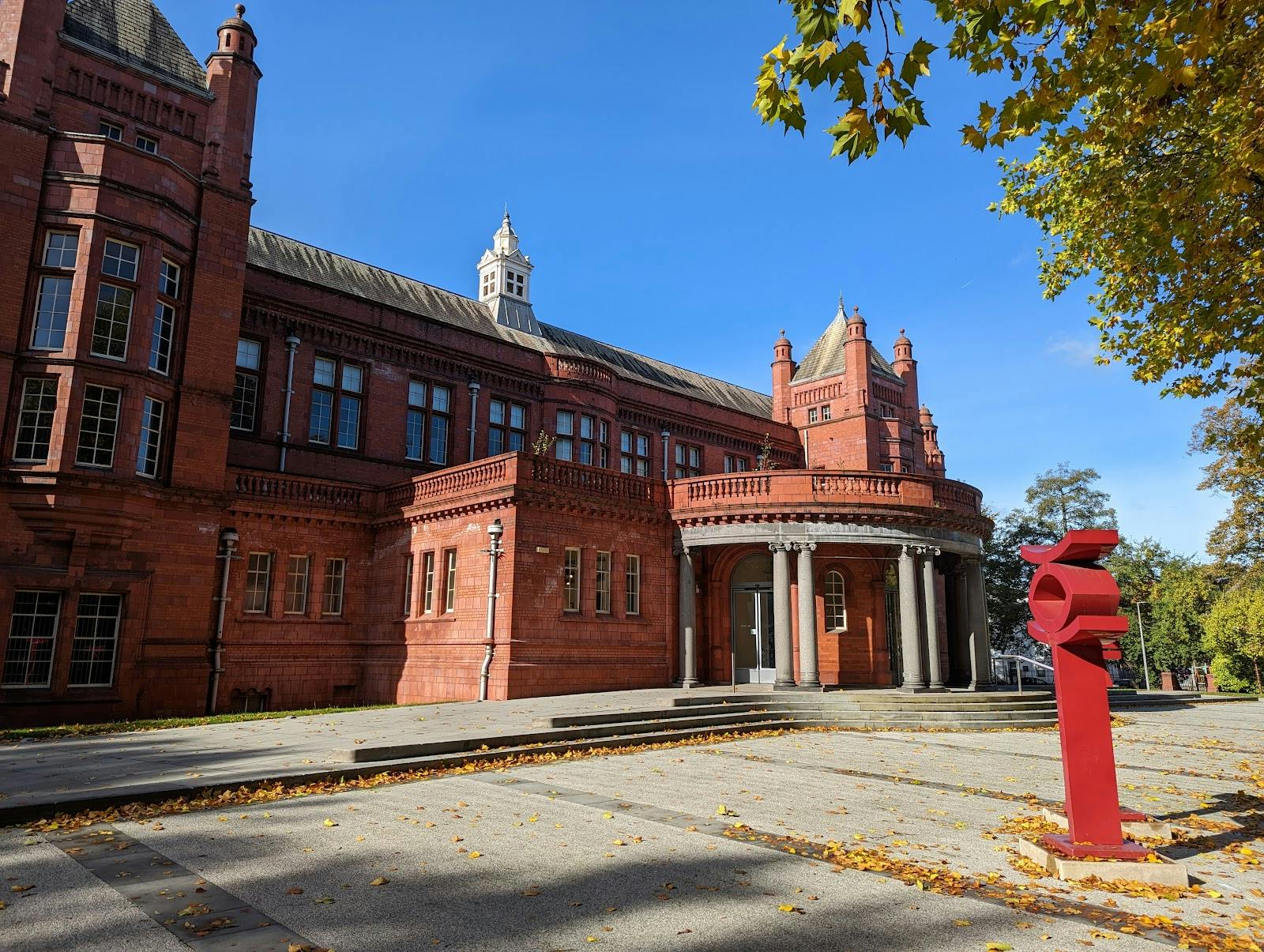 The Whitworth - >Kevin Hare</a>