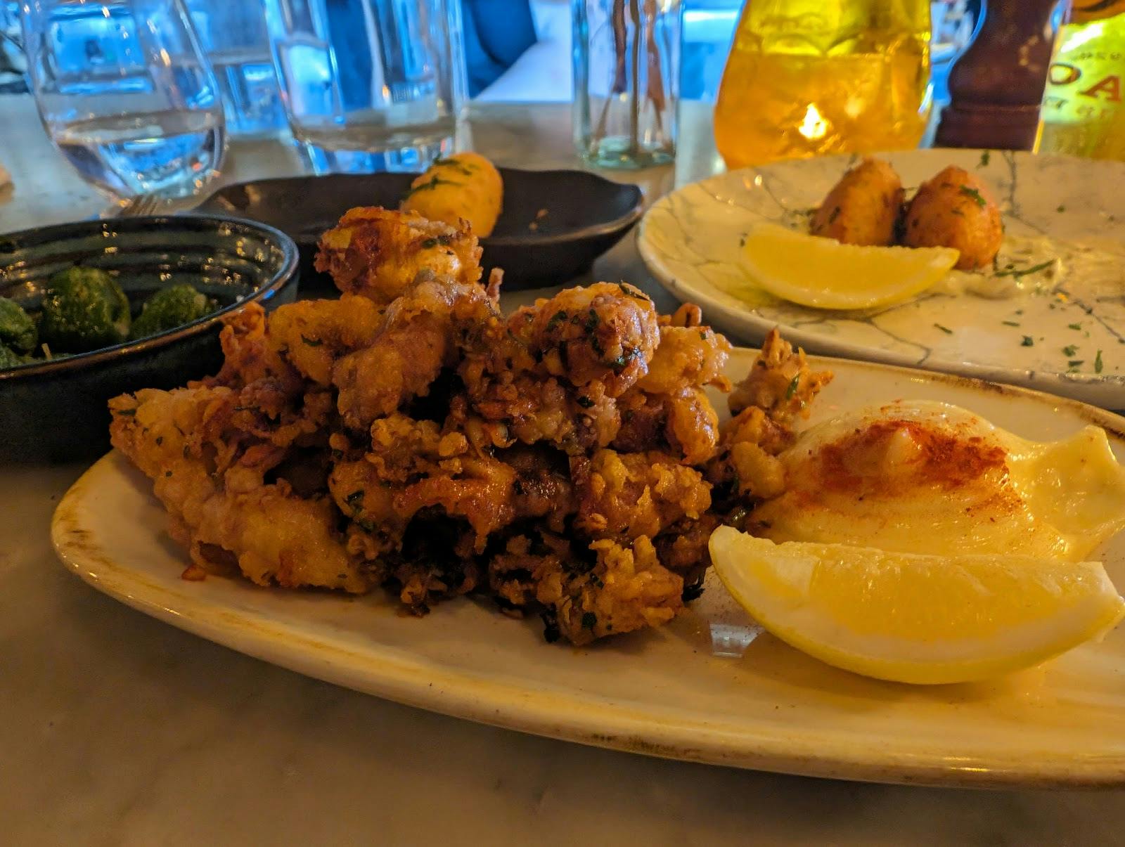 Canto Restaurant - >James</a>