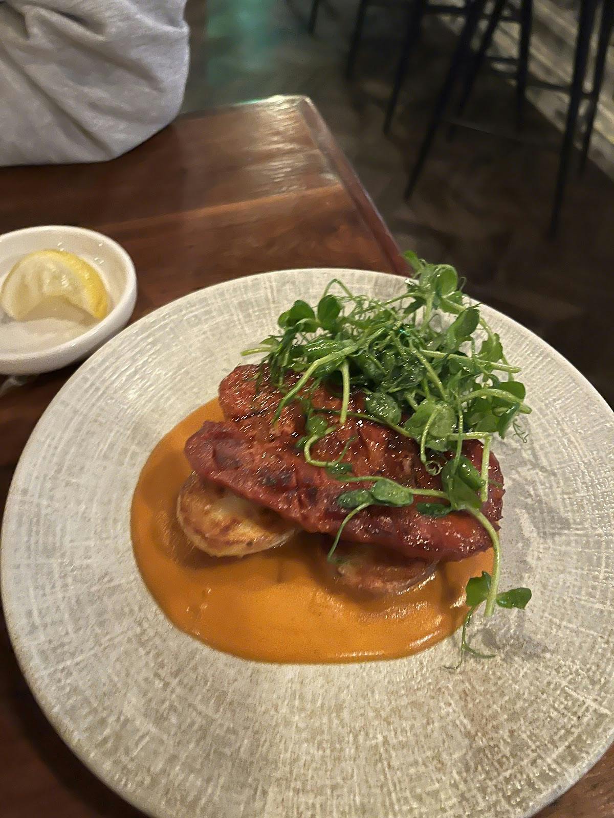 Canto Restaurant - >S S</a>