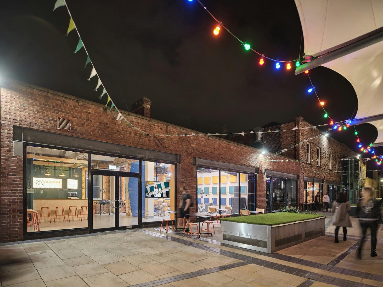 Low Four Studio - >Low Four Studio</a>