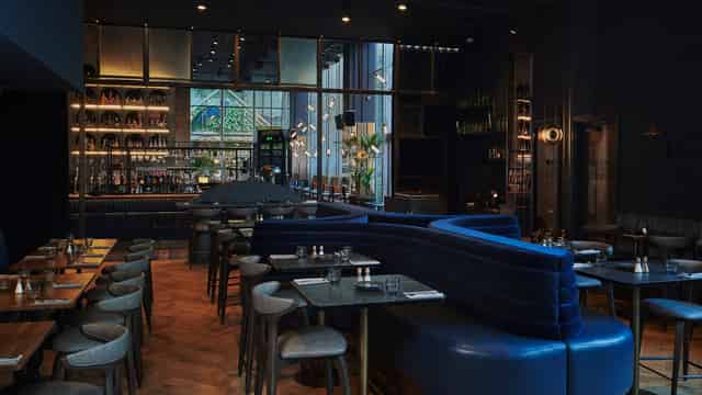 Cocktail bar