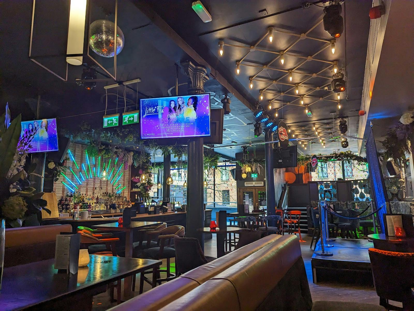 The Brewers Manchester - >Zena Aris-Sutton (Zena bob)</a>