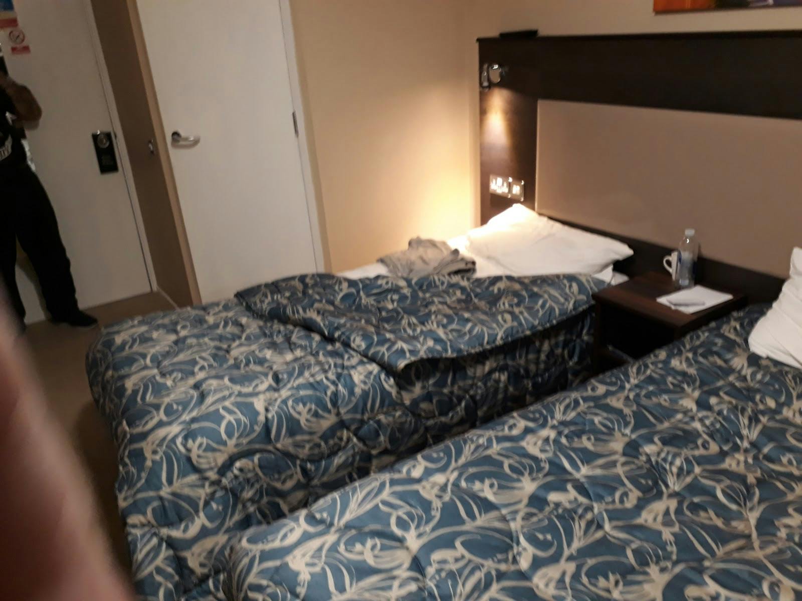 Stay Inn Hotel - >David Tresidder</a>