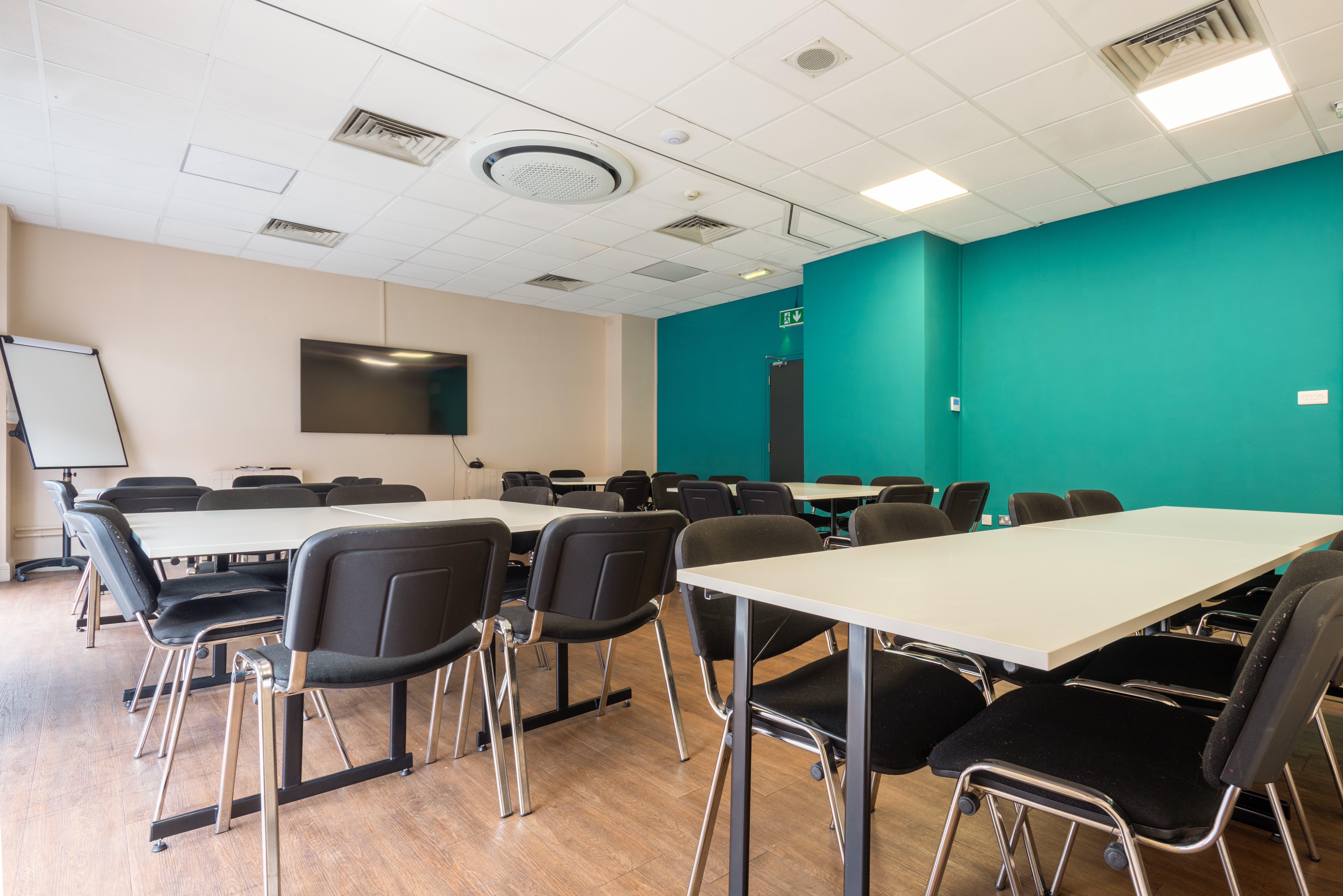 Conference Room 2 - ae5c5c1a-7d32-4afd-9341-a95f3e389c94.jpg