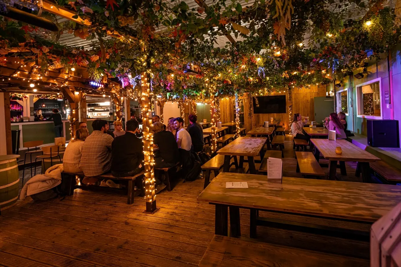 Hire The Lawn Club Manchester | Pergola ...