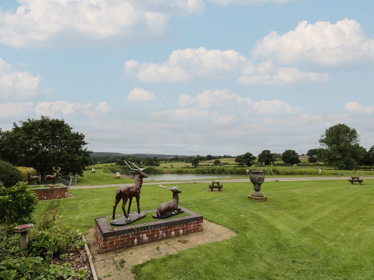 The Hereford Lodge | Great Haywood ...