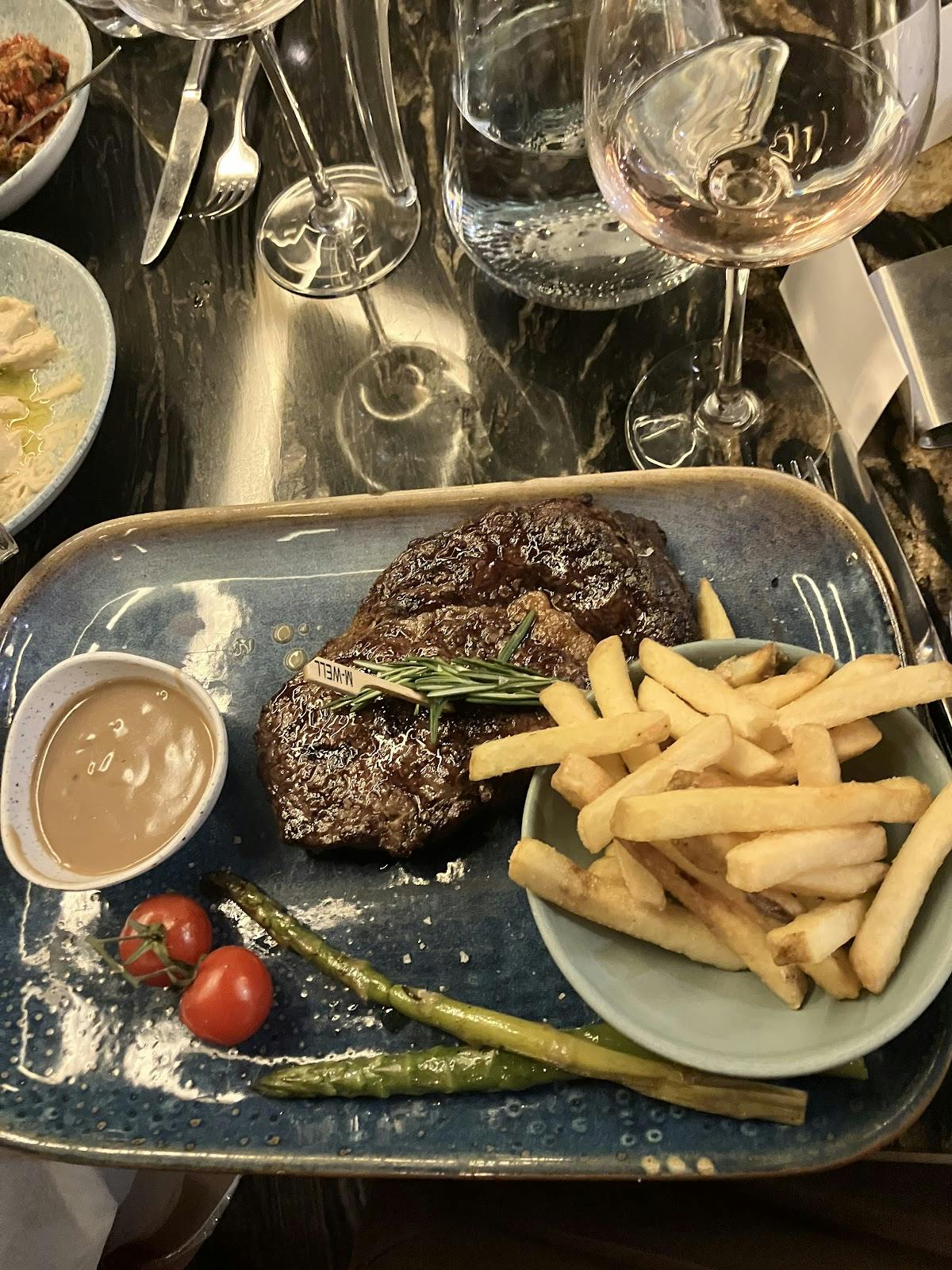 Lokkum Bar & Grill - >Sanchia Alasia</a>