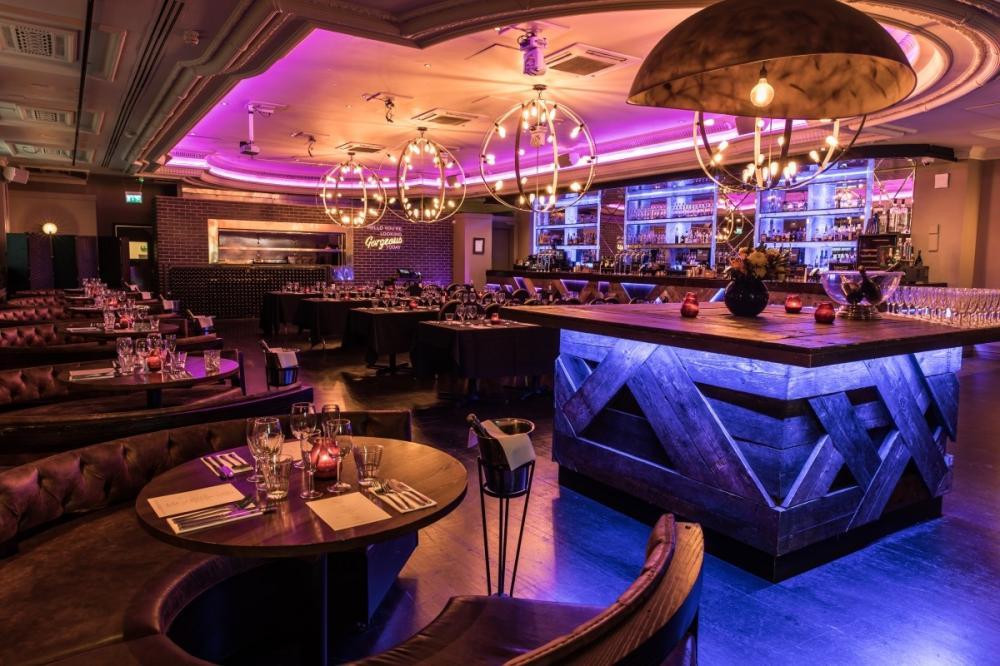 Modern restaurant in Sway with stylish decor, perfect for events and gatherings.