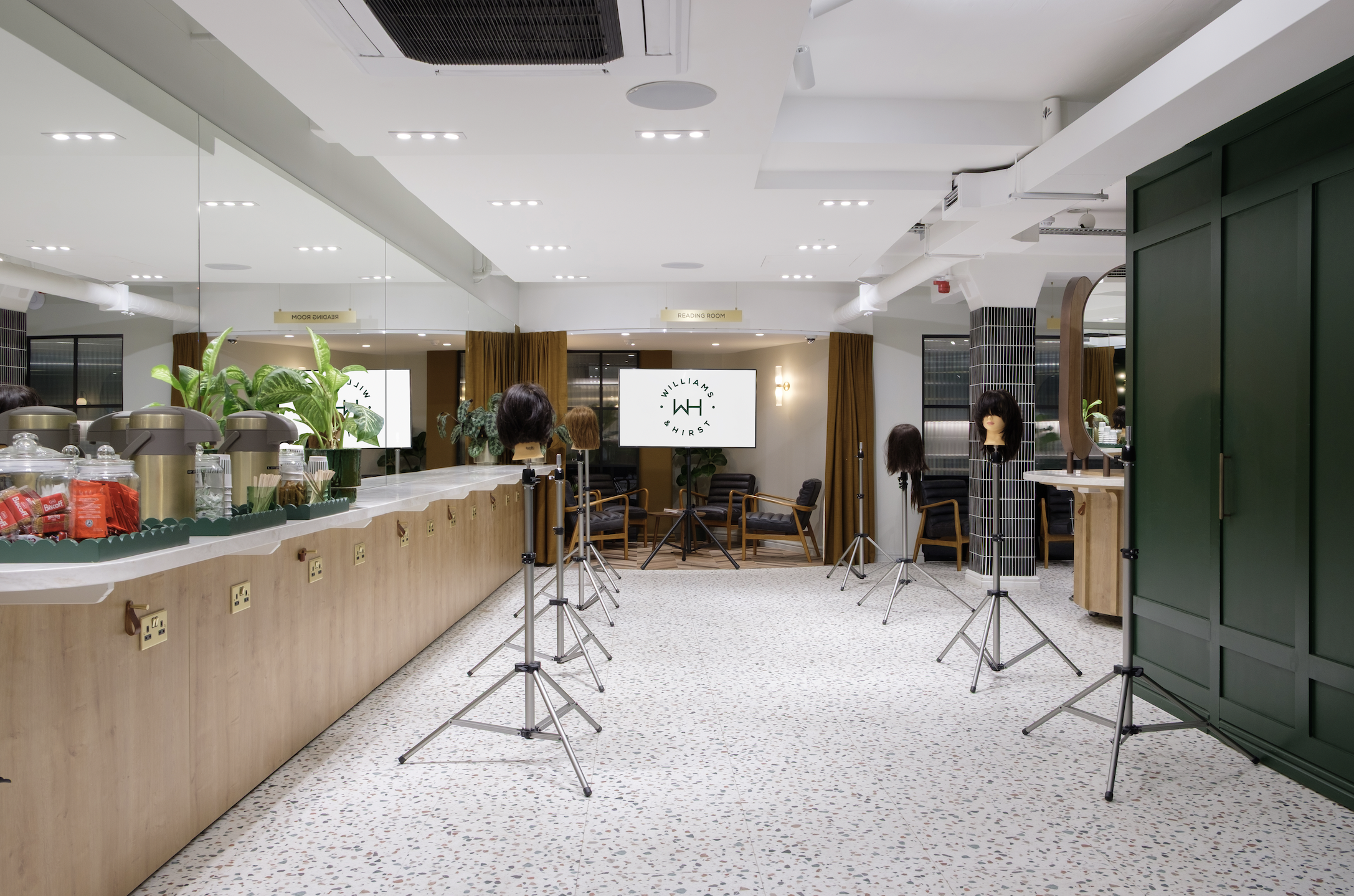 Beauty Event Space - fq00mmua1rf.png