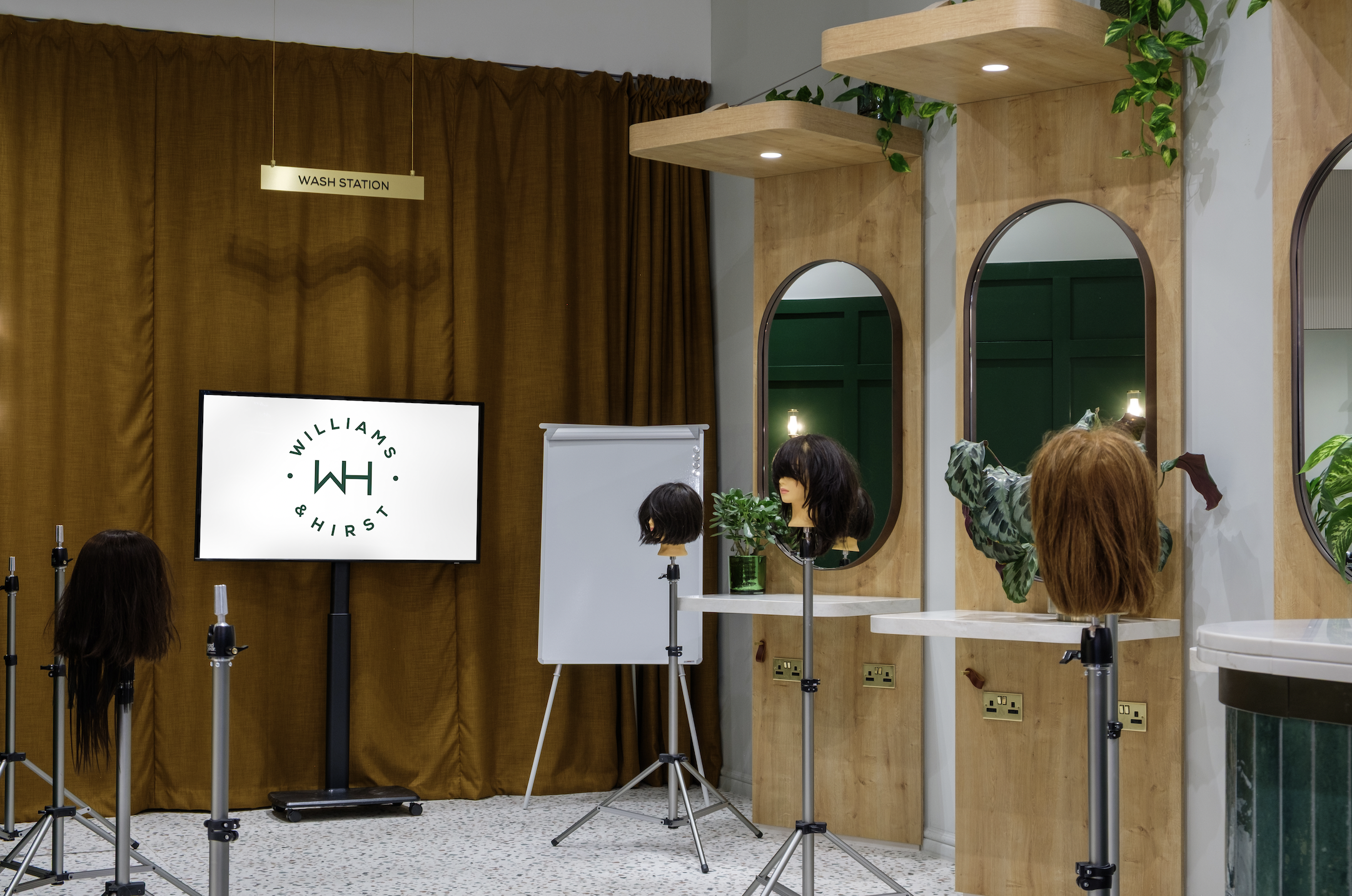 Beauty Event Space - aww0hemfsvp.png